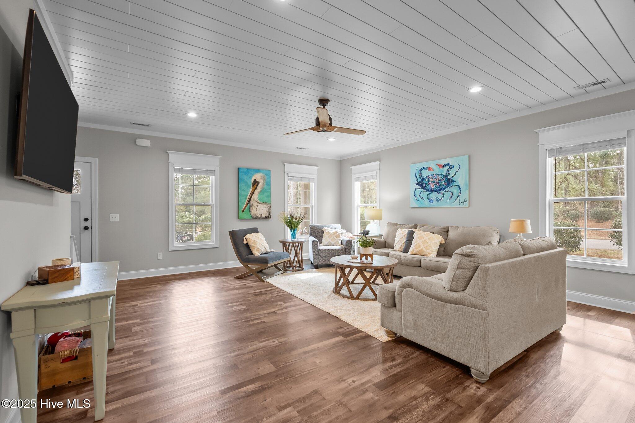 11 Sailview Court