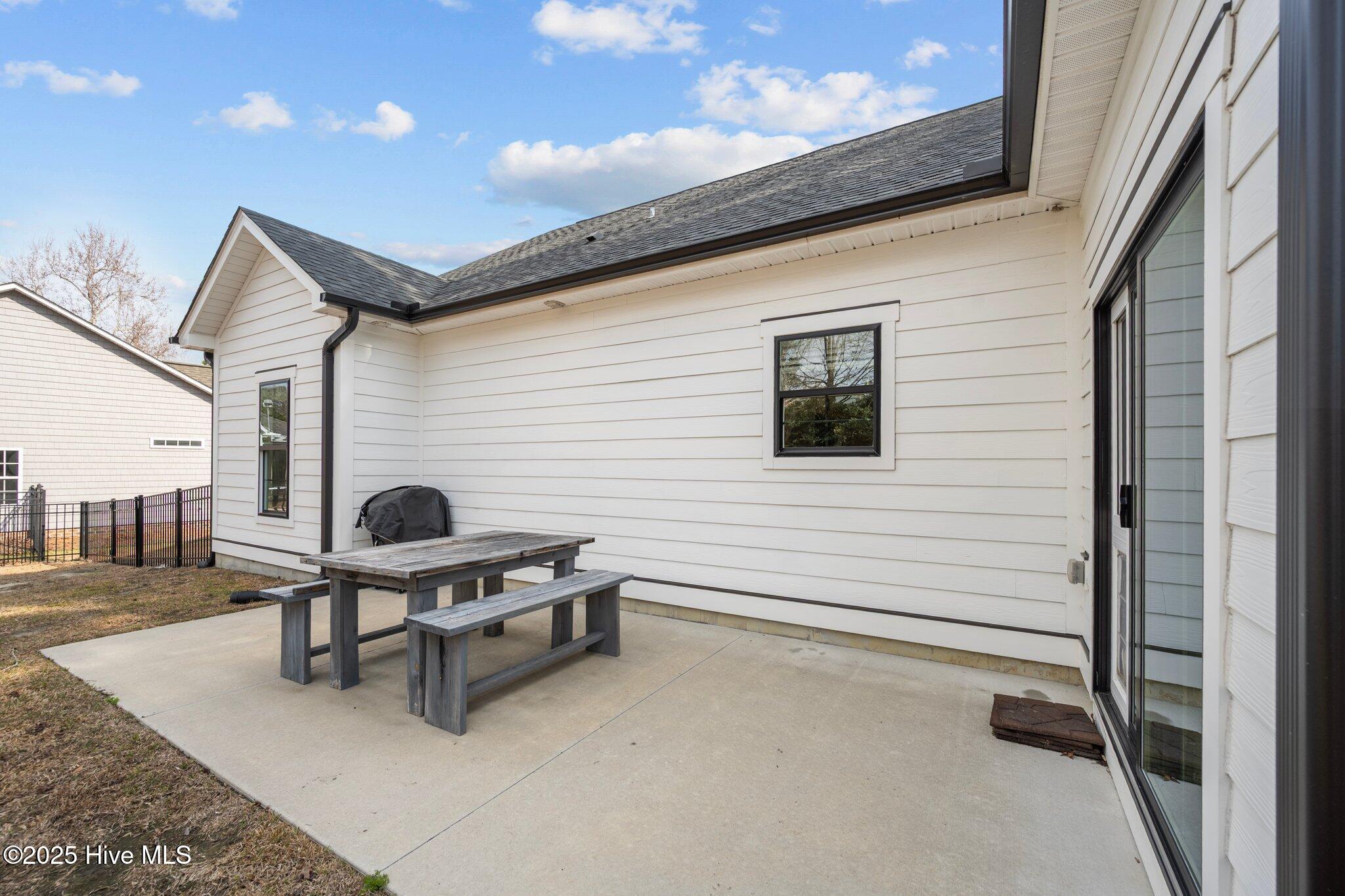 11 Sailview Court
