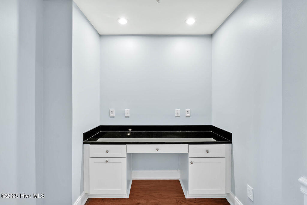 2100 Marsh Grove Lane Unit 2407
