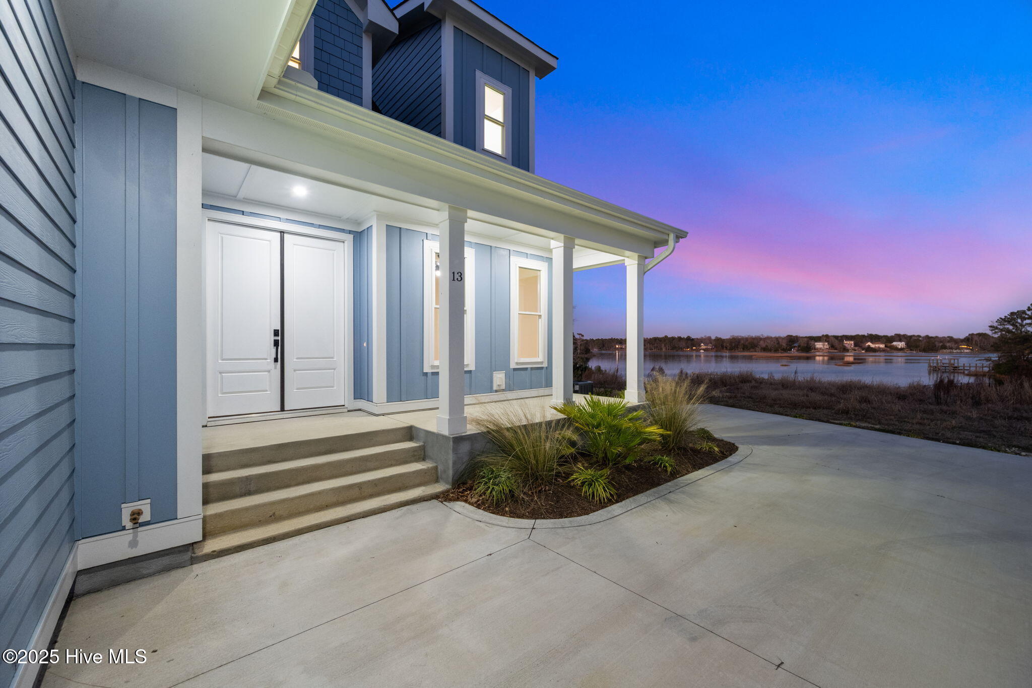 13 E Cannon Cove