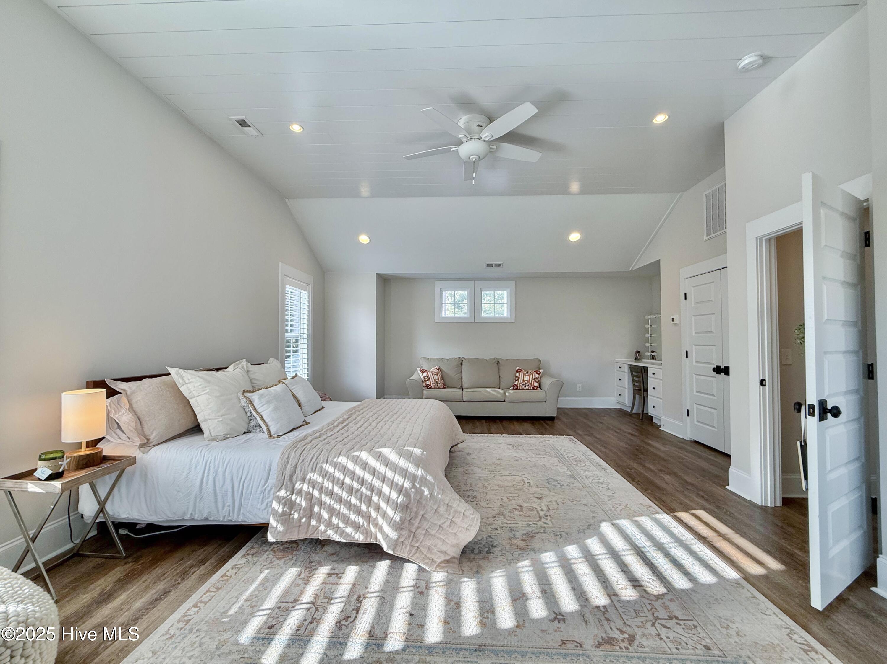 53 Ballast Point Road