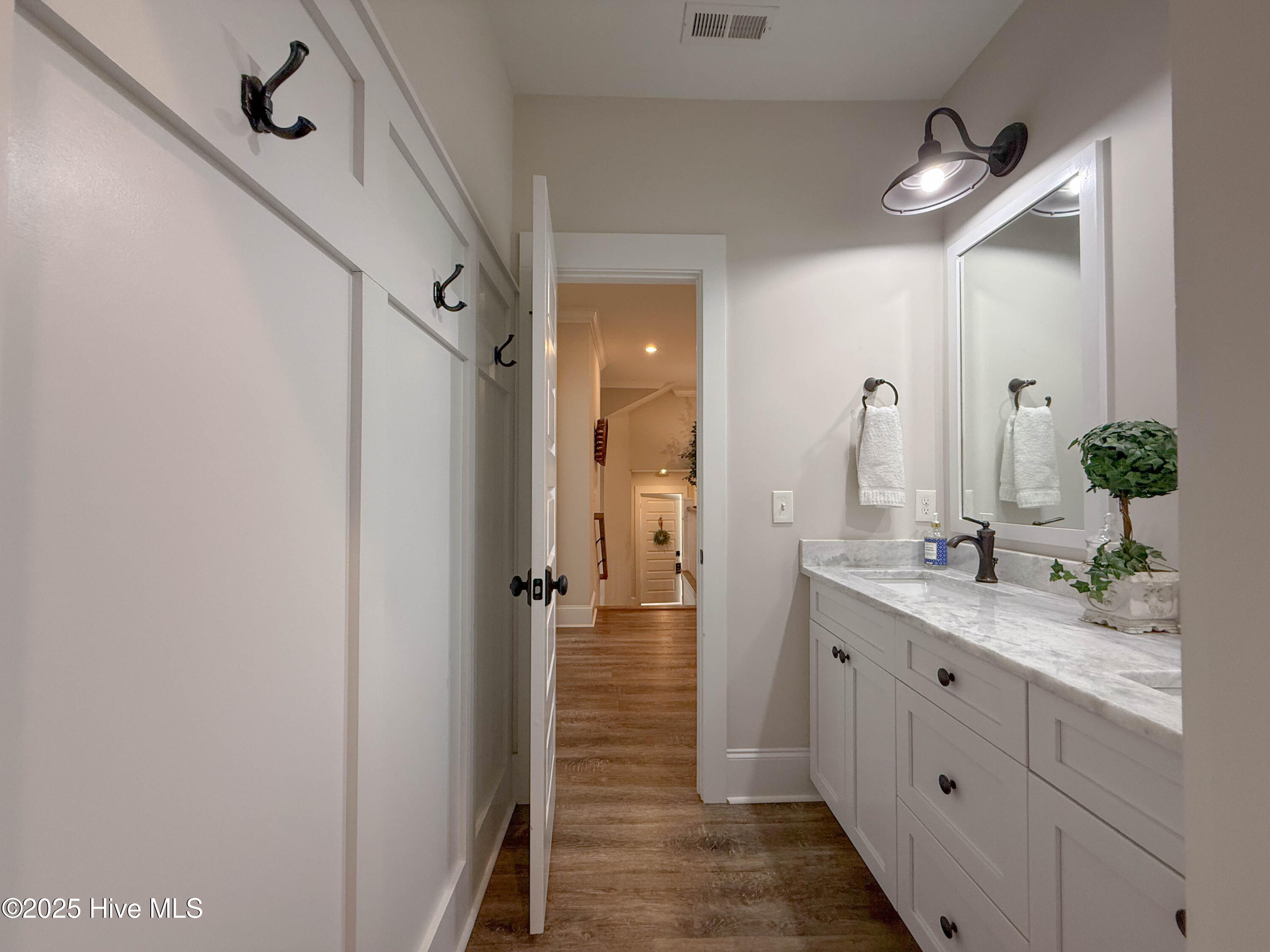 53 Ballast Point Road