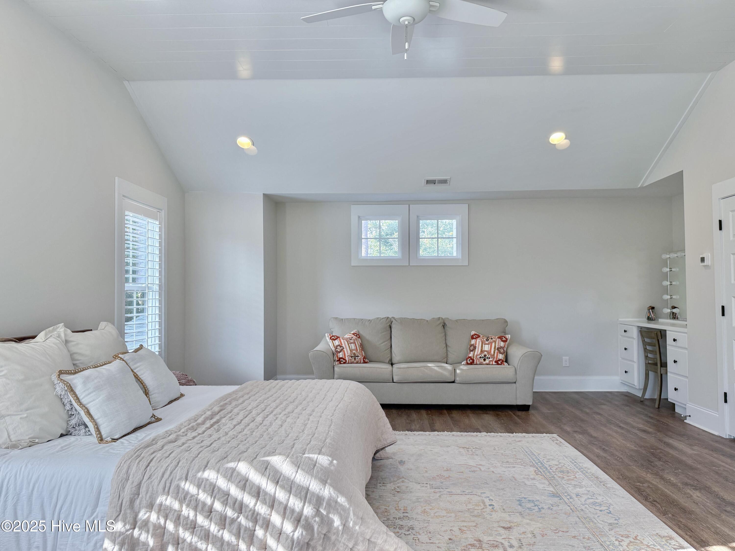 53 Ballast Point Road