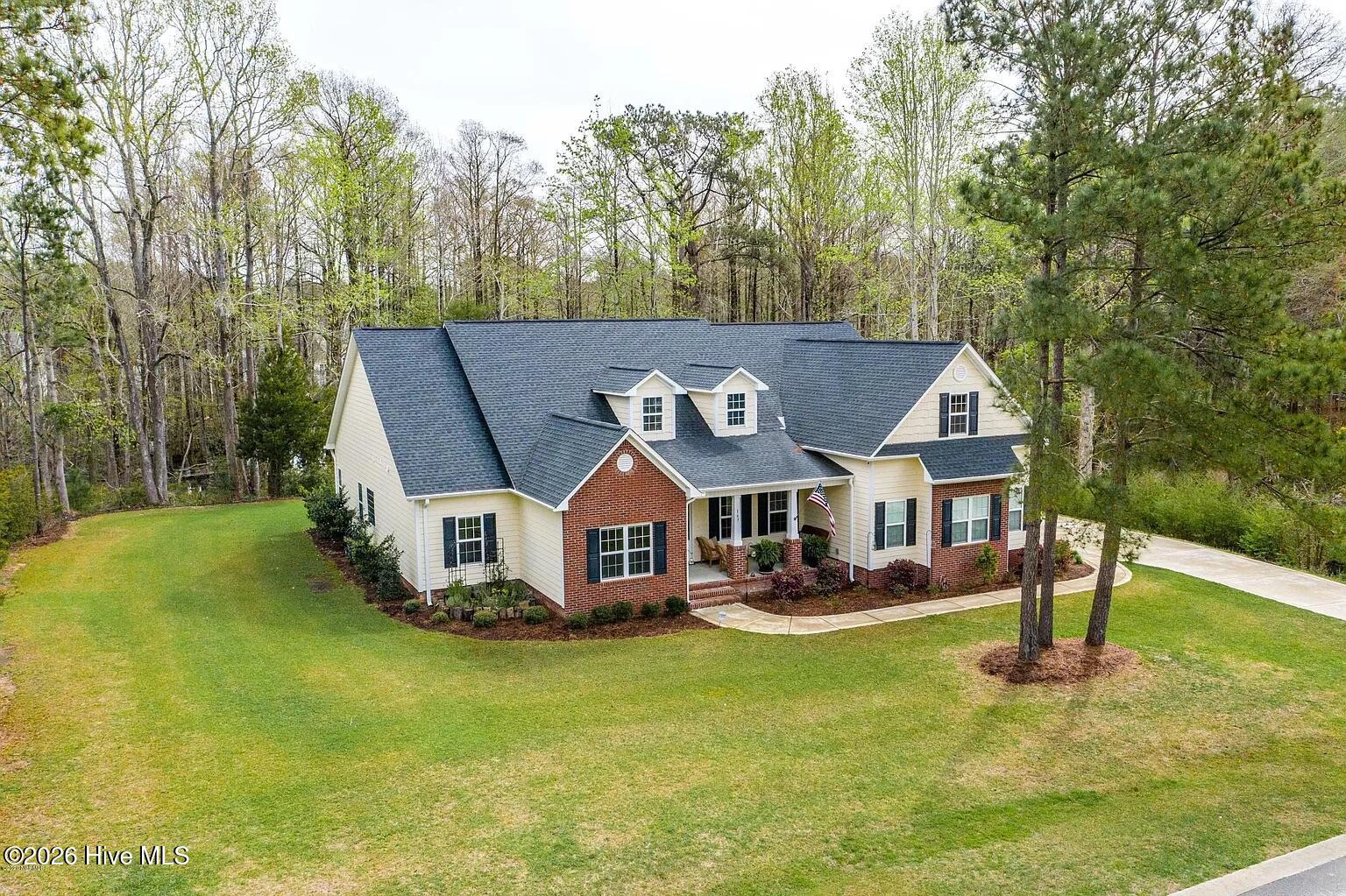 167 Hydrangea Lane