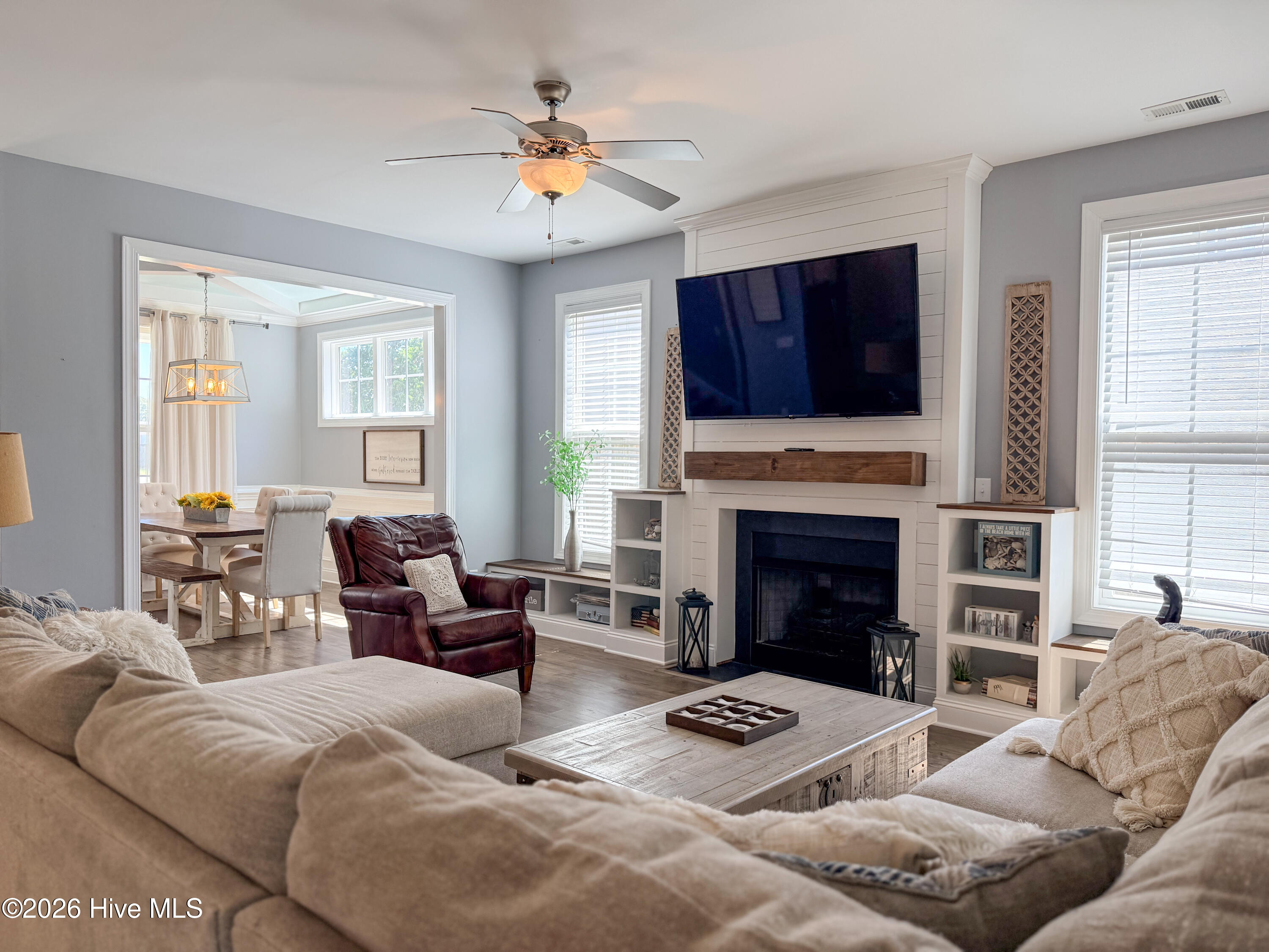585 W Craftsman Way