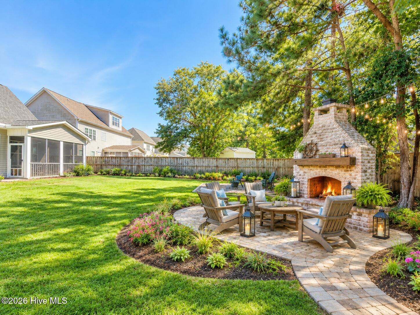 585 W Craftsman Way