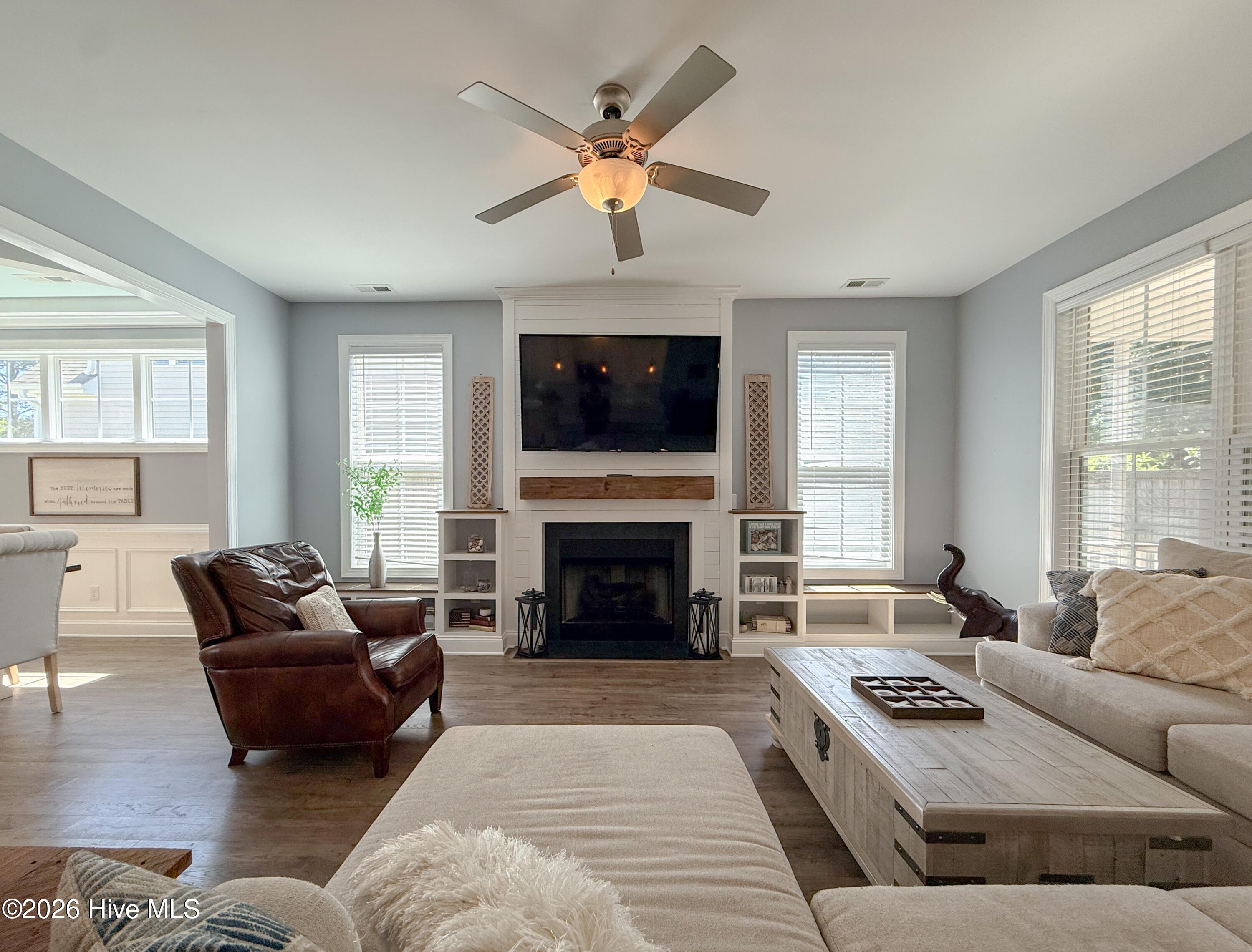 585 W Craftsman Way