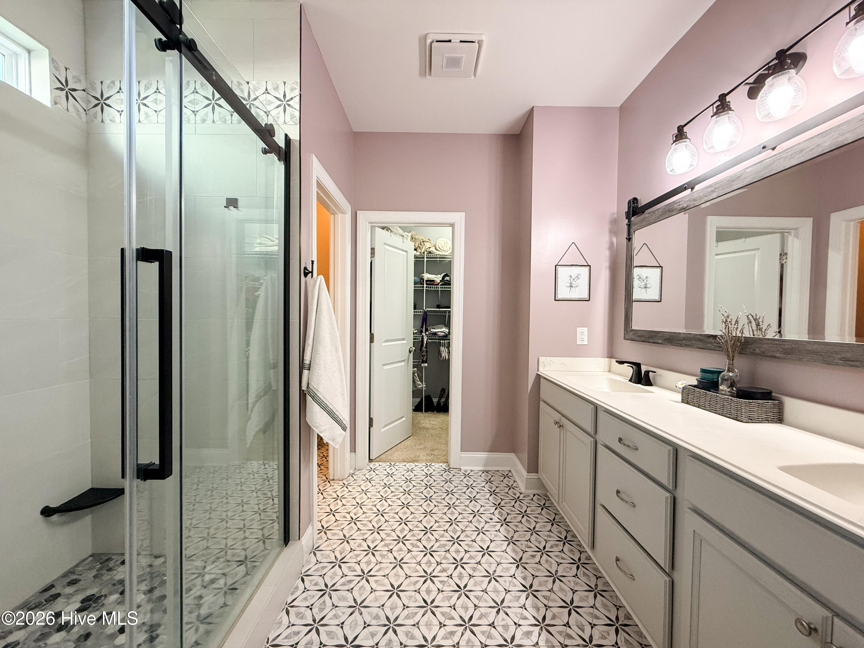 585 W Craftsman Way