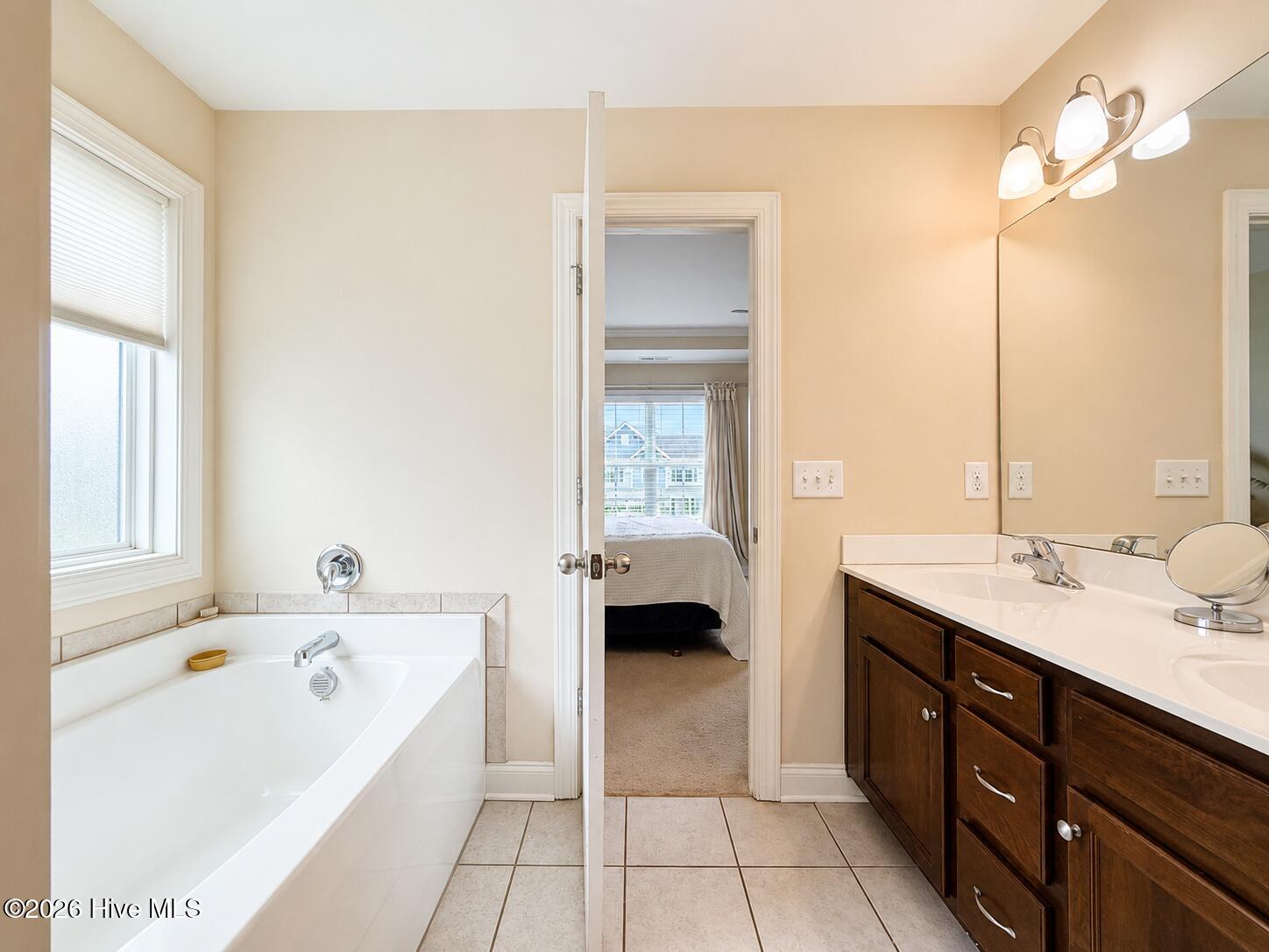 589 Aurora Place