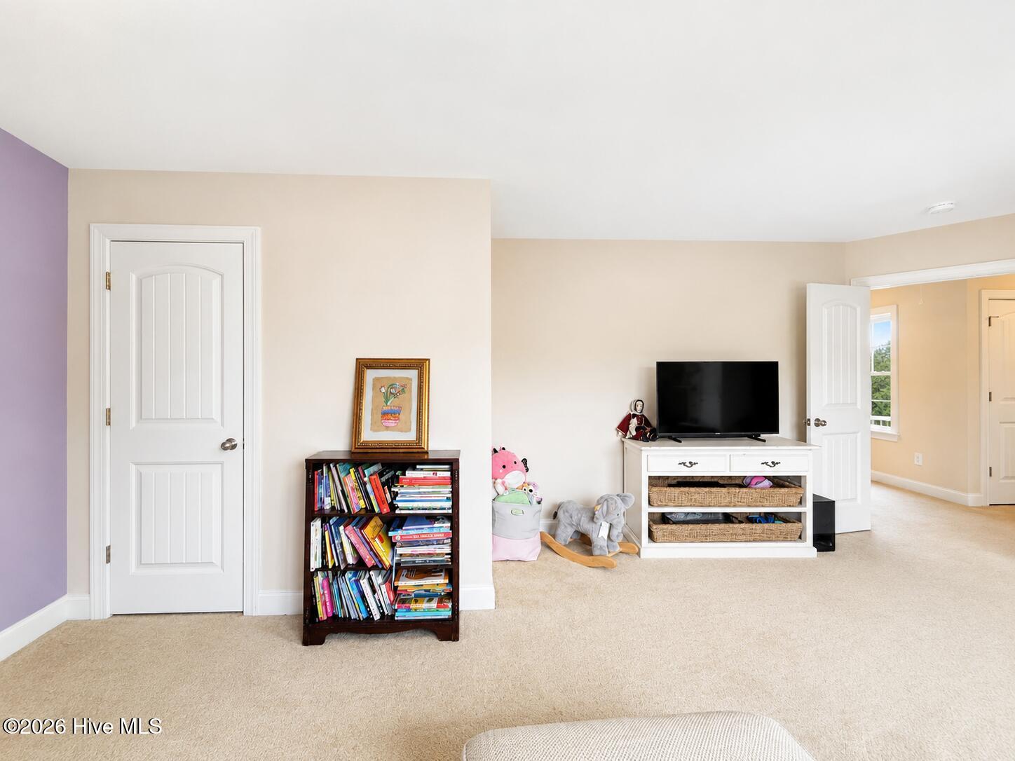 589 Aurora Place