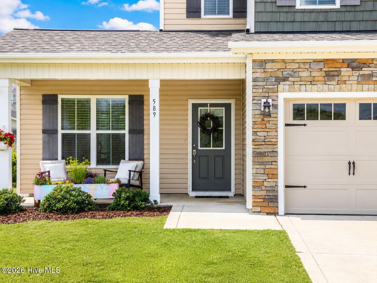 589 Aurora Place