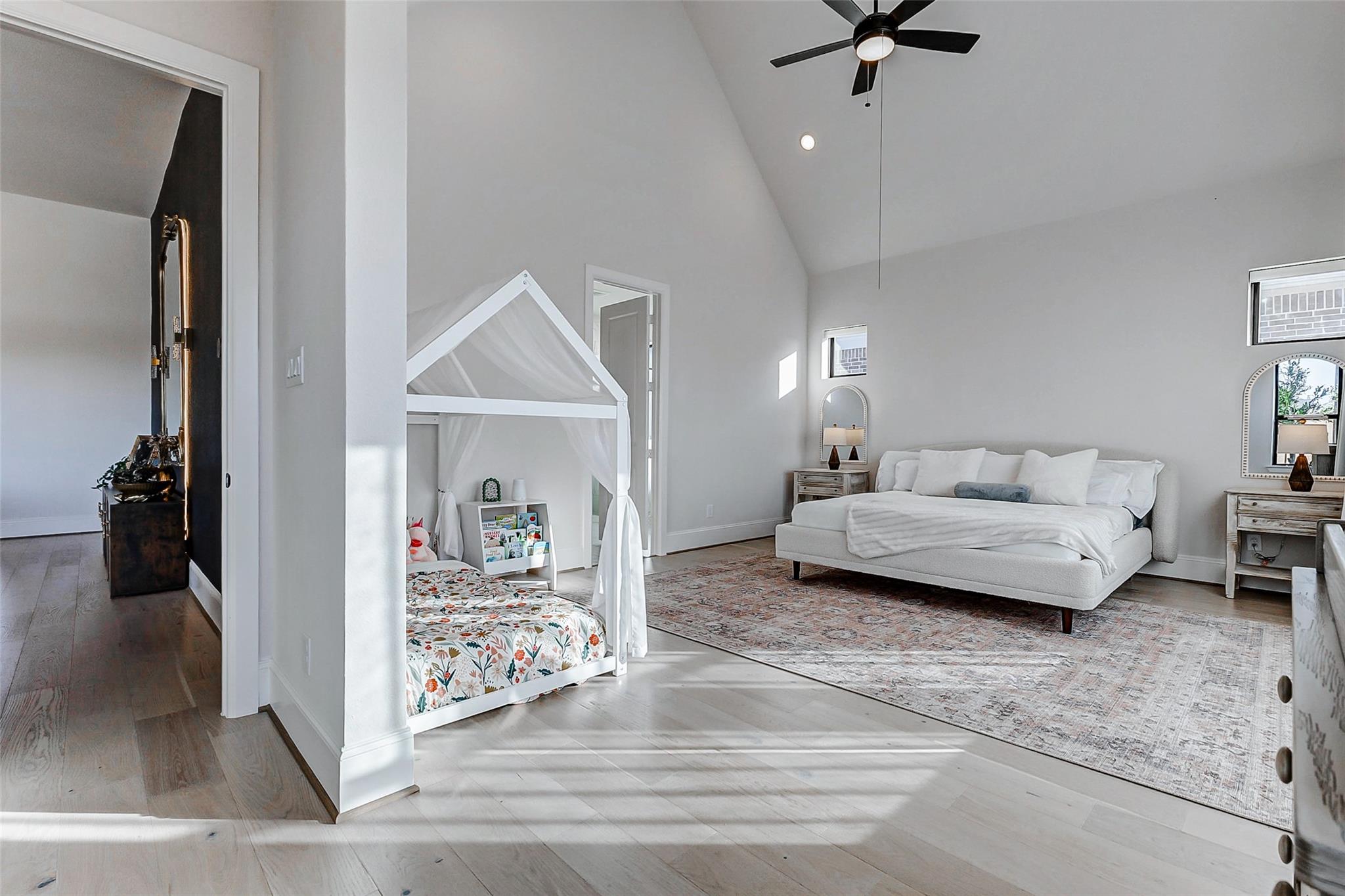 7606 Redwoods Forest Drive