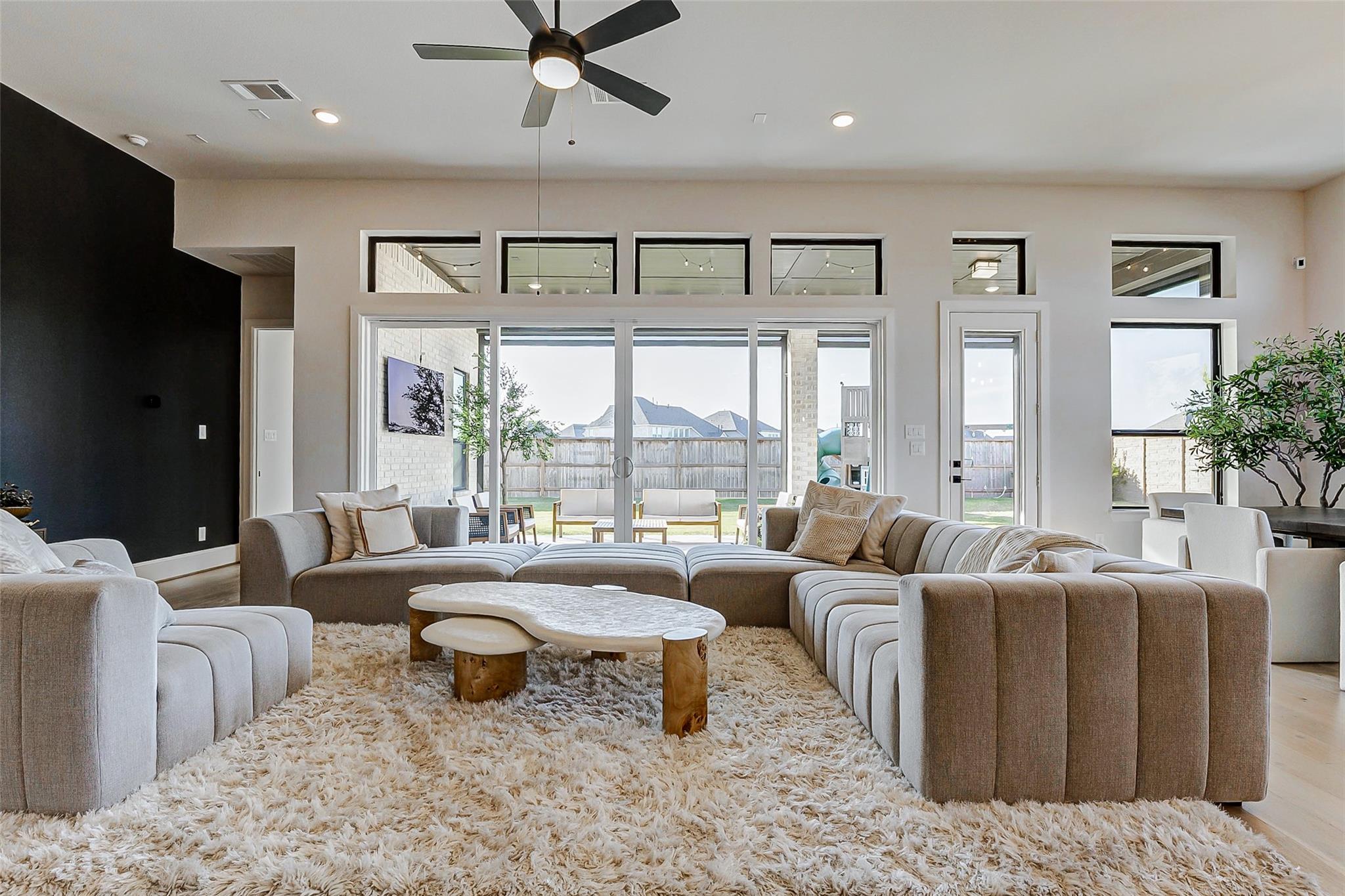 7606 Redwoods Forest Drive