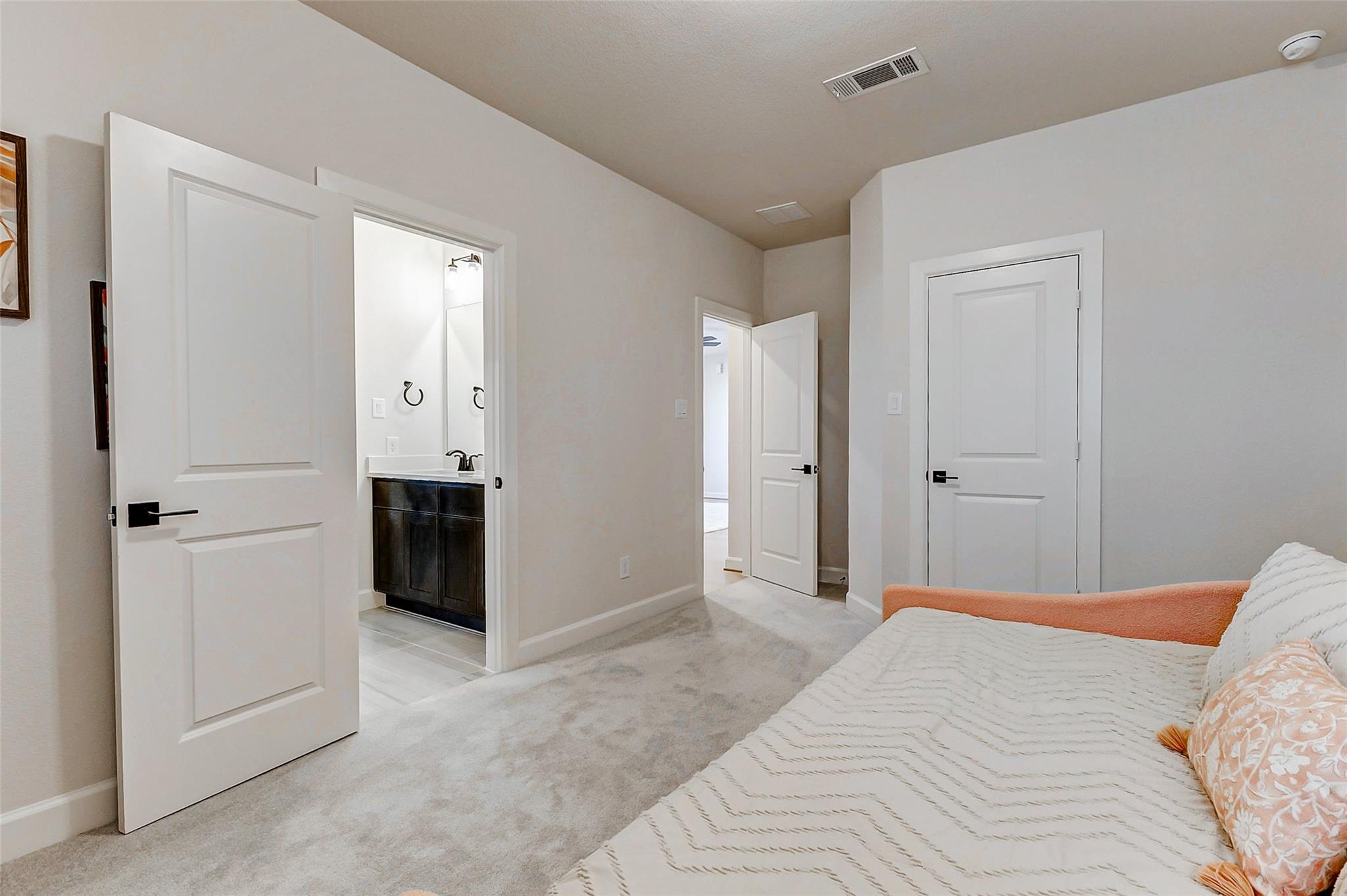 7606 Redwoods Forest Drive