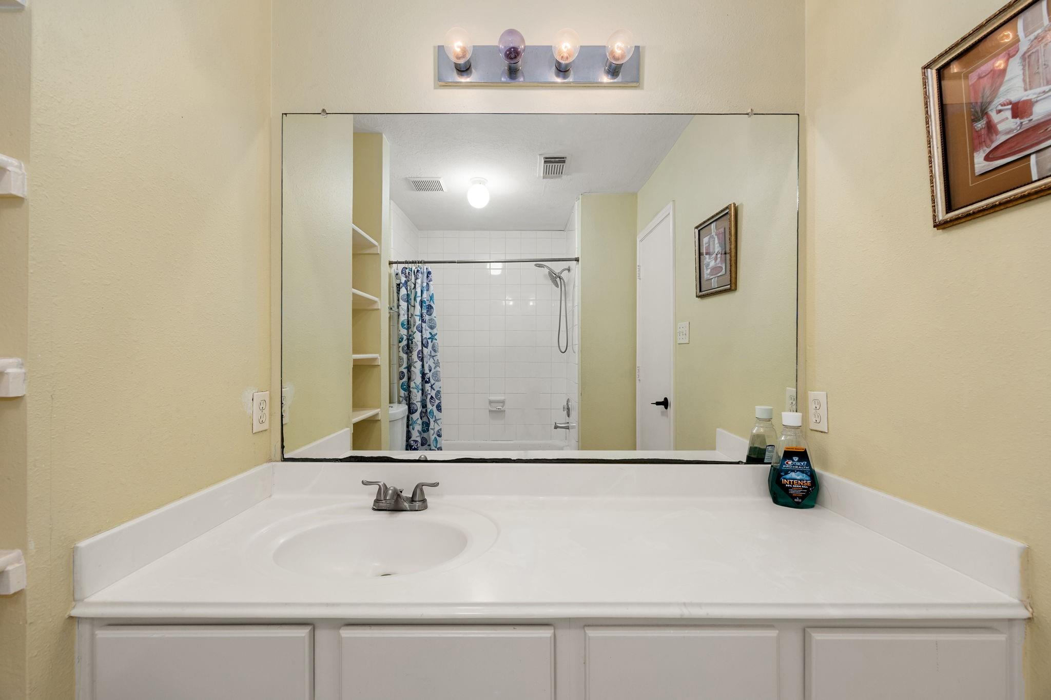 16123 Mossy Grove