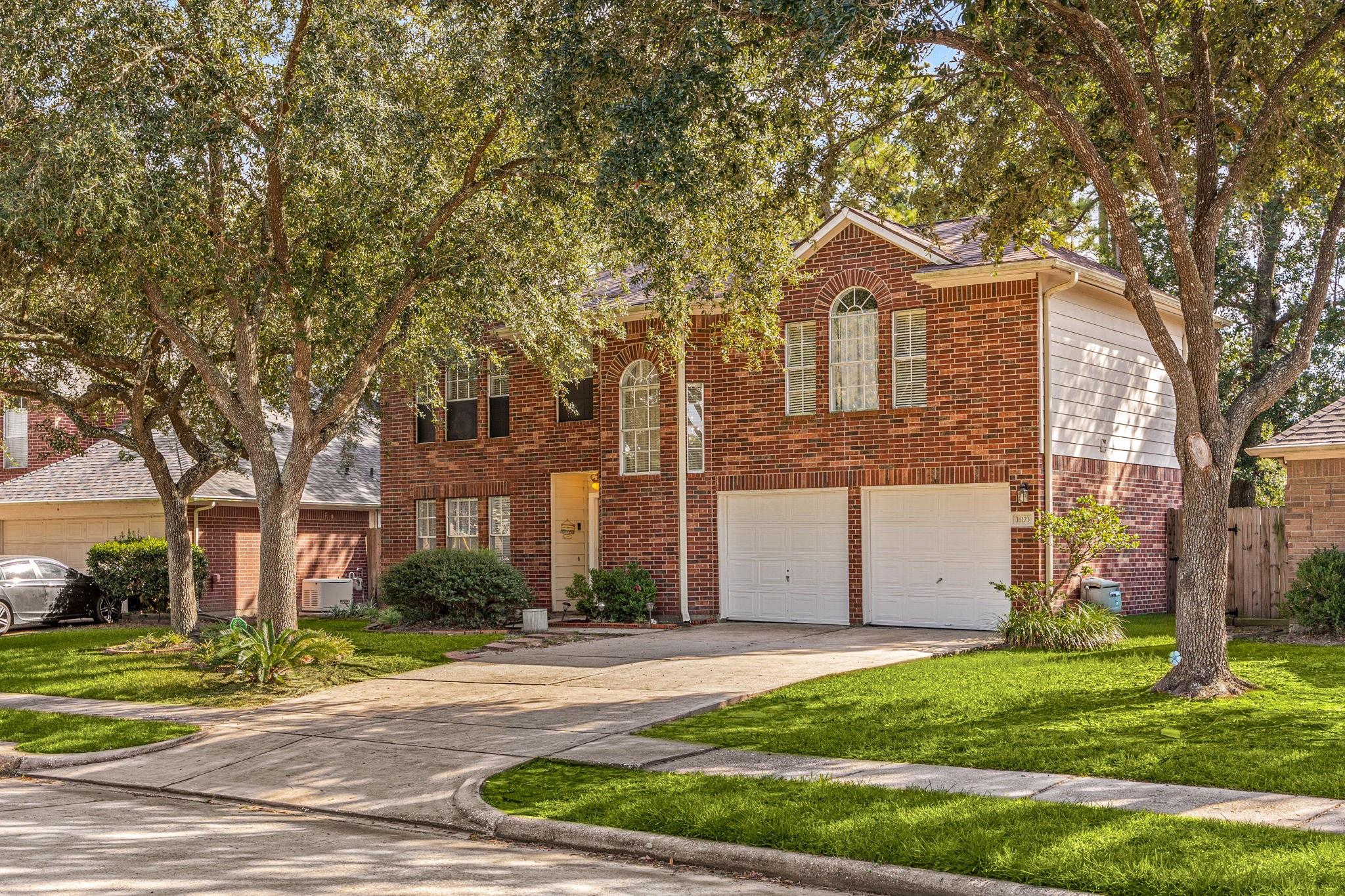 16123 Mossy Grove
