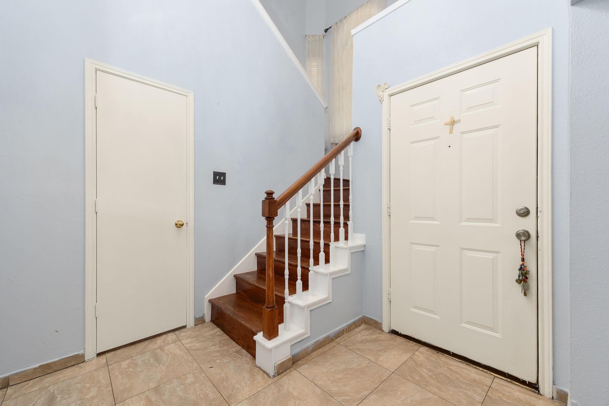 16123 Mossy Grove