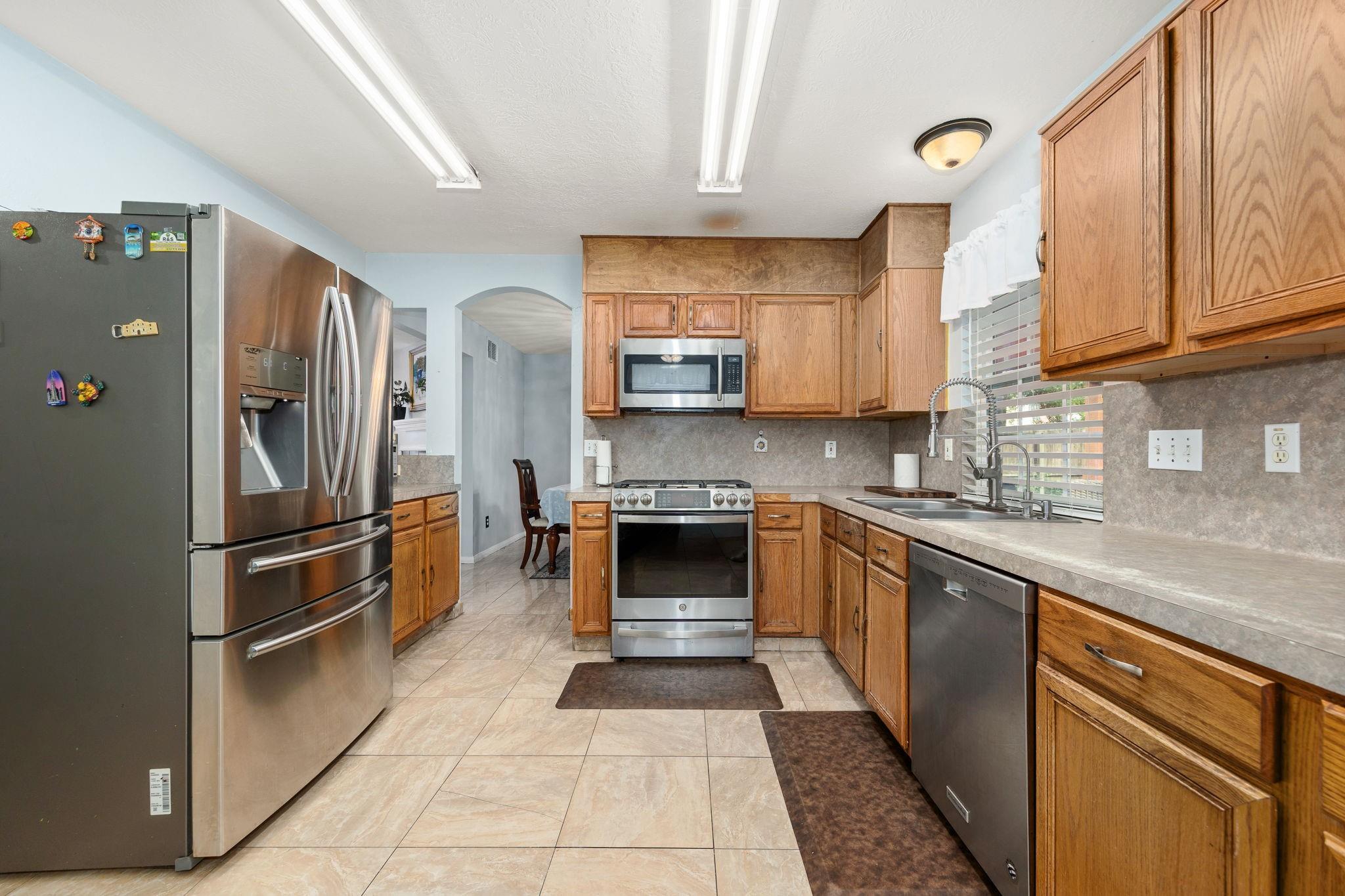 16123 Mossy Grove
