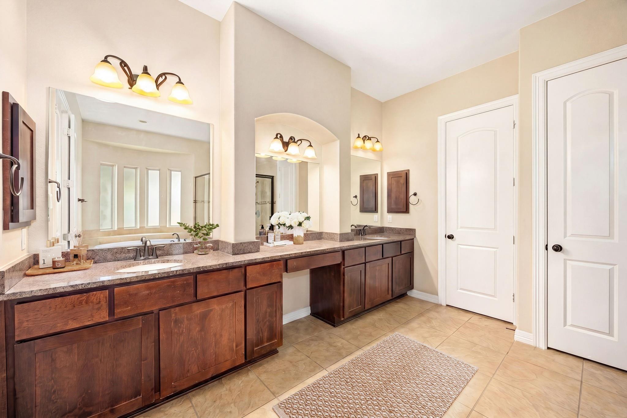 5102 Hawthorne Bend Drive