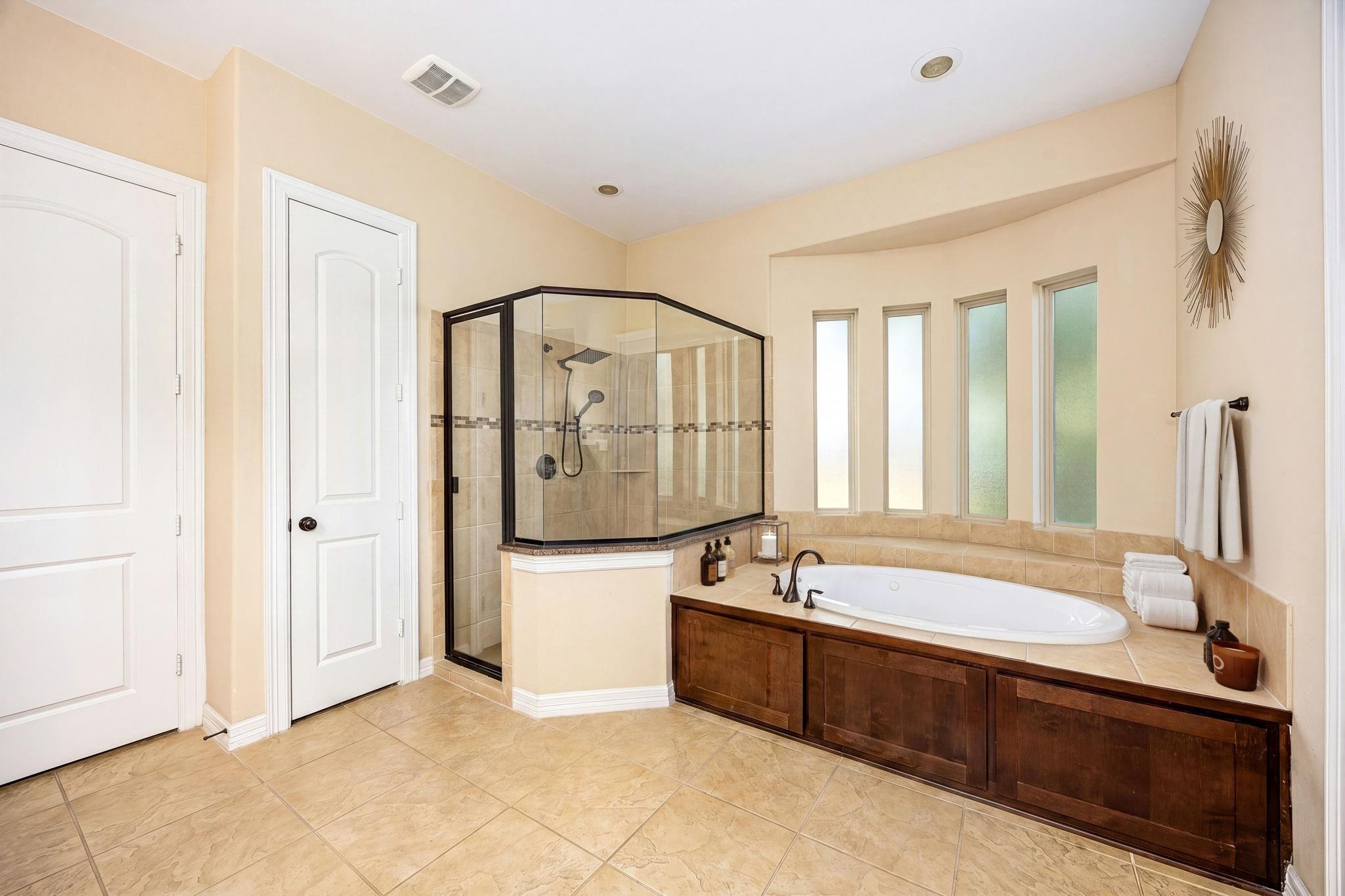 5102 Hawthorne Bend Drive
