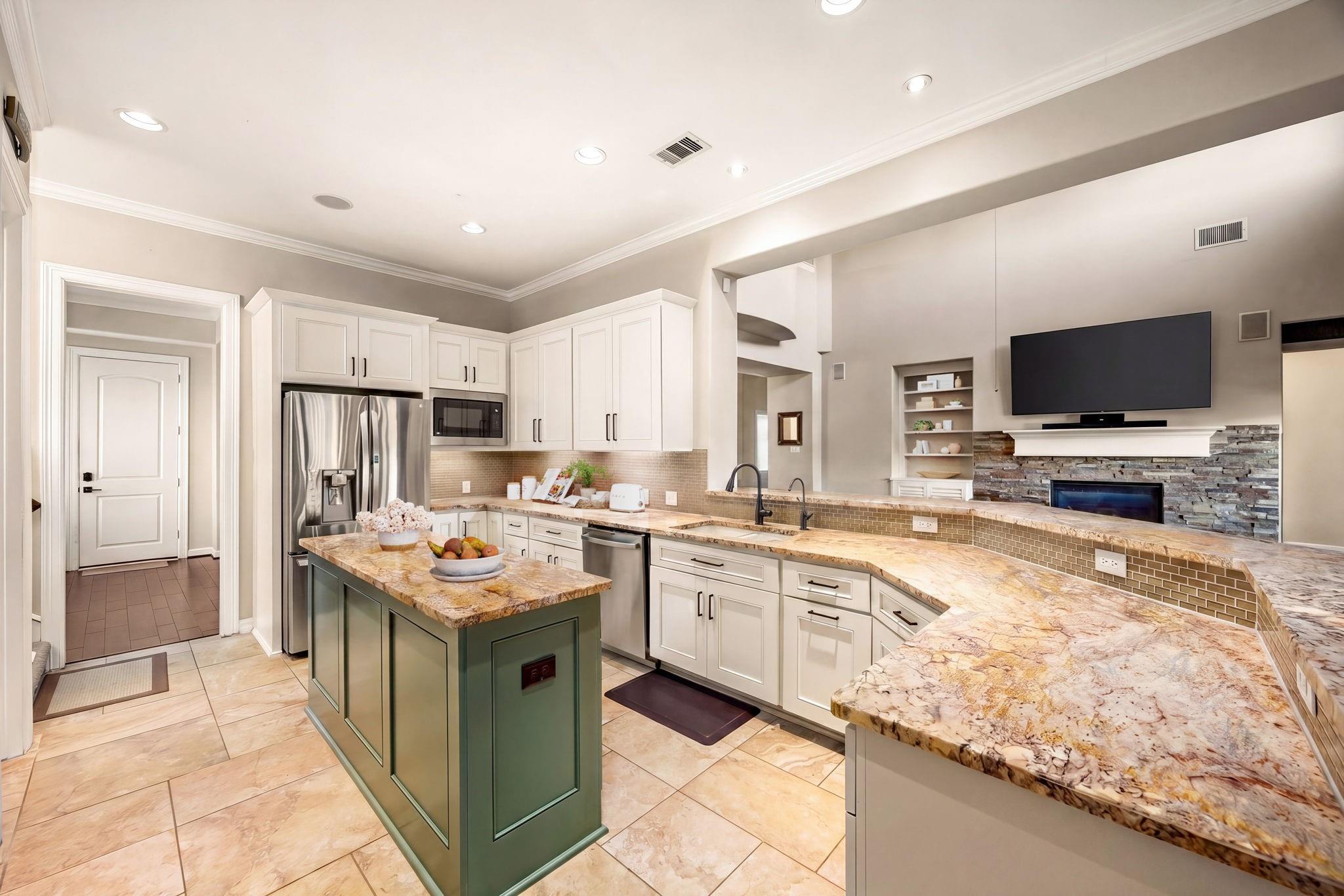 5102 Hawthorne Bend Drive