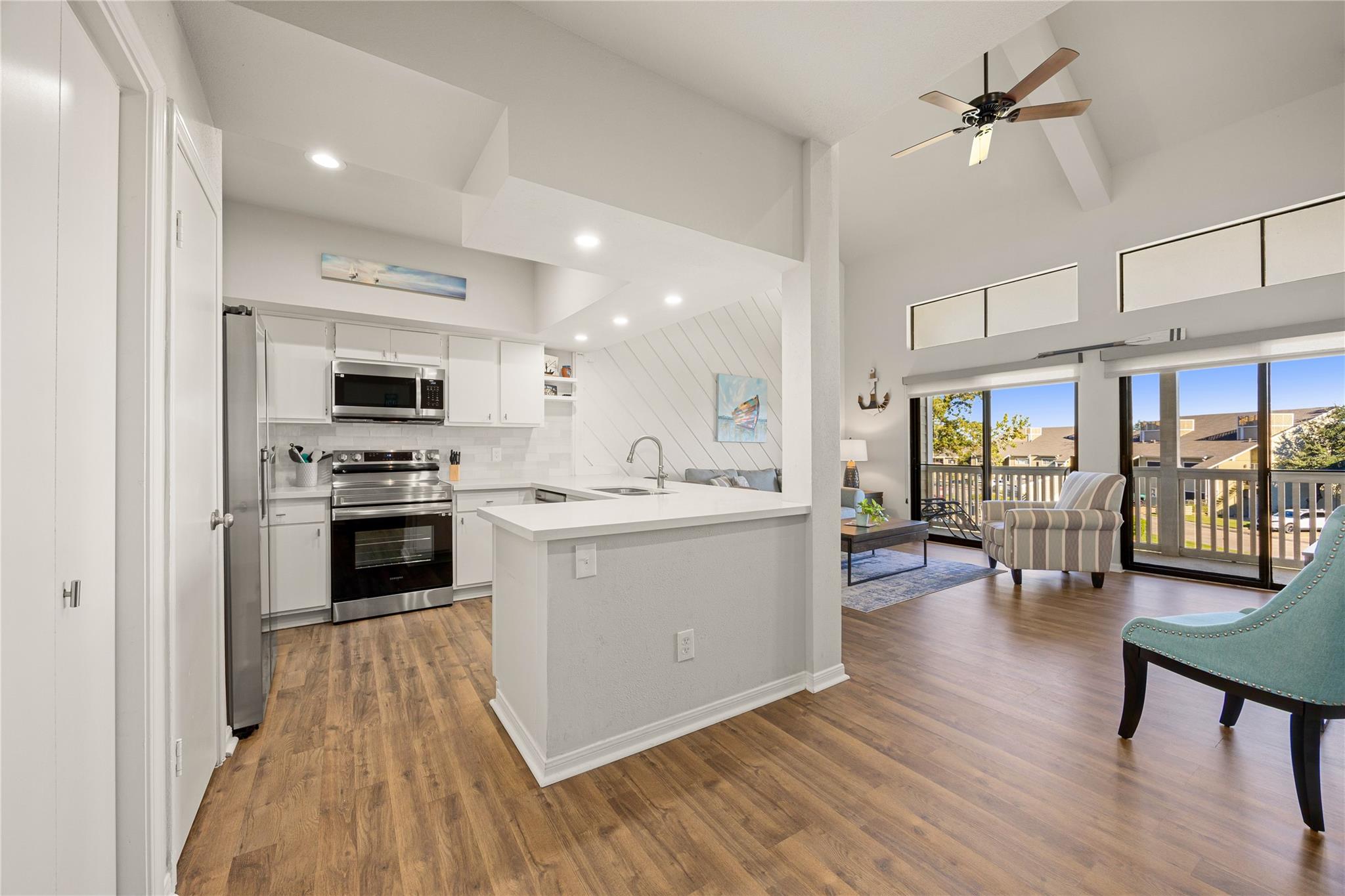 108 April Sound Drive S