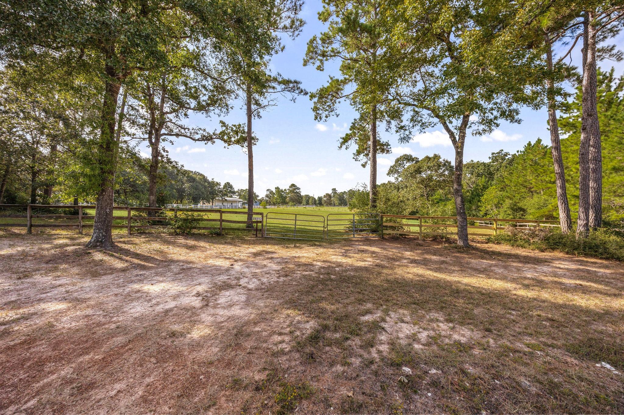 29212 Village Bend