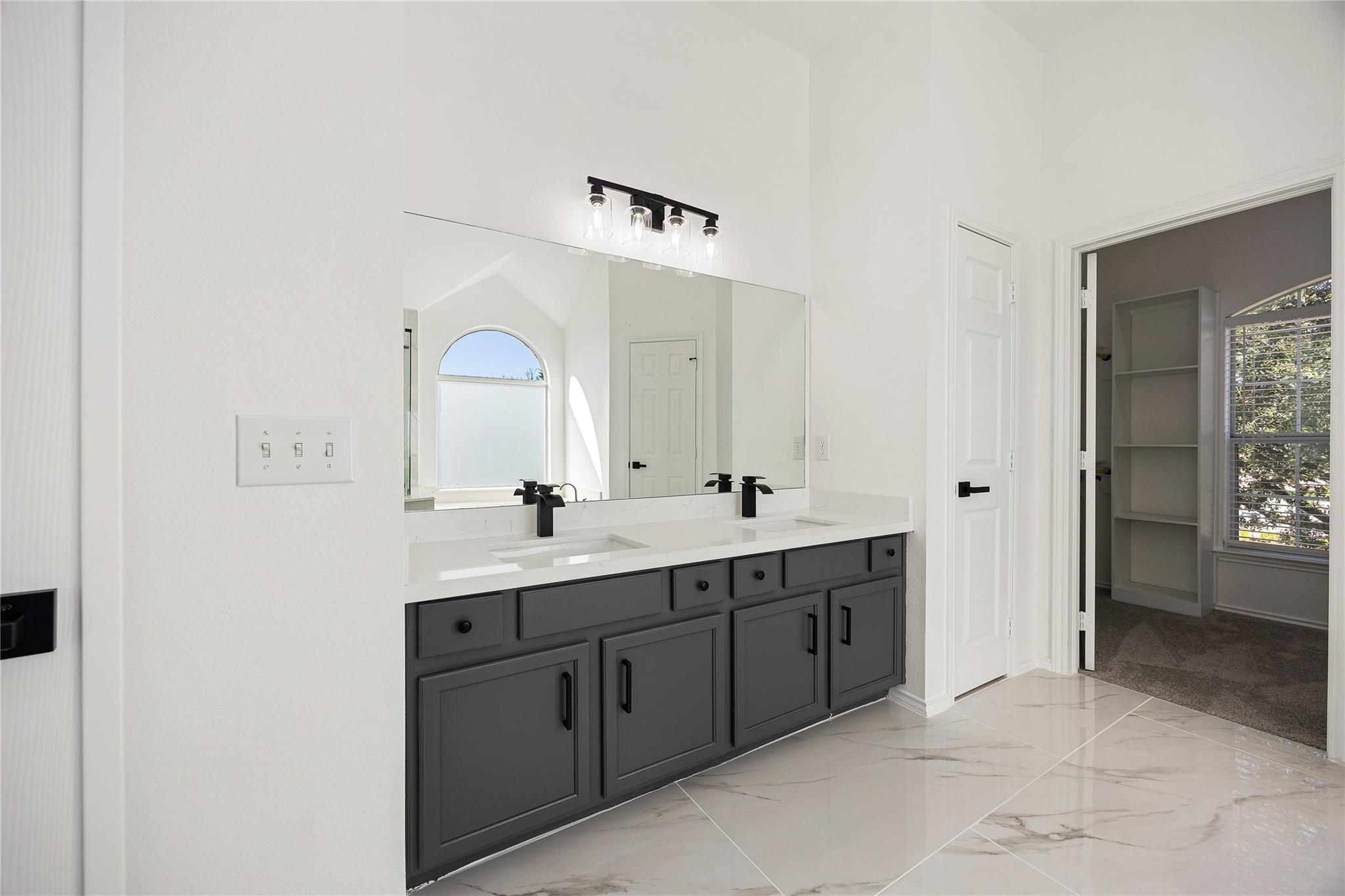 2814 Edgewick Elm Street