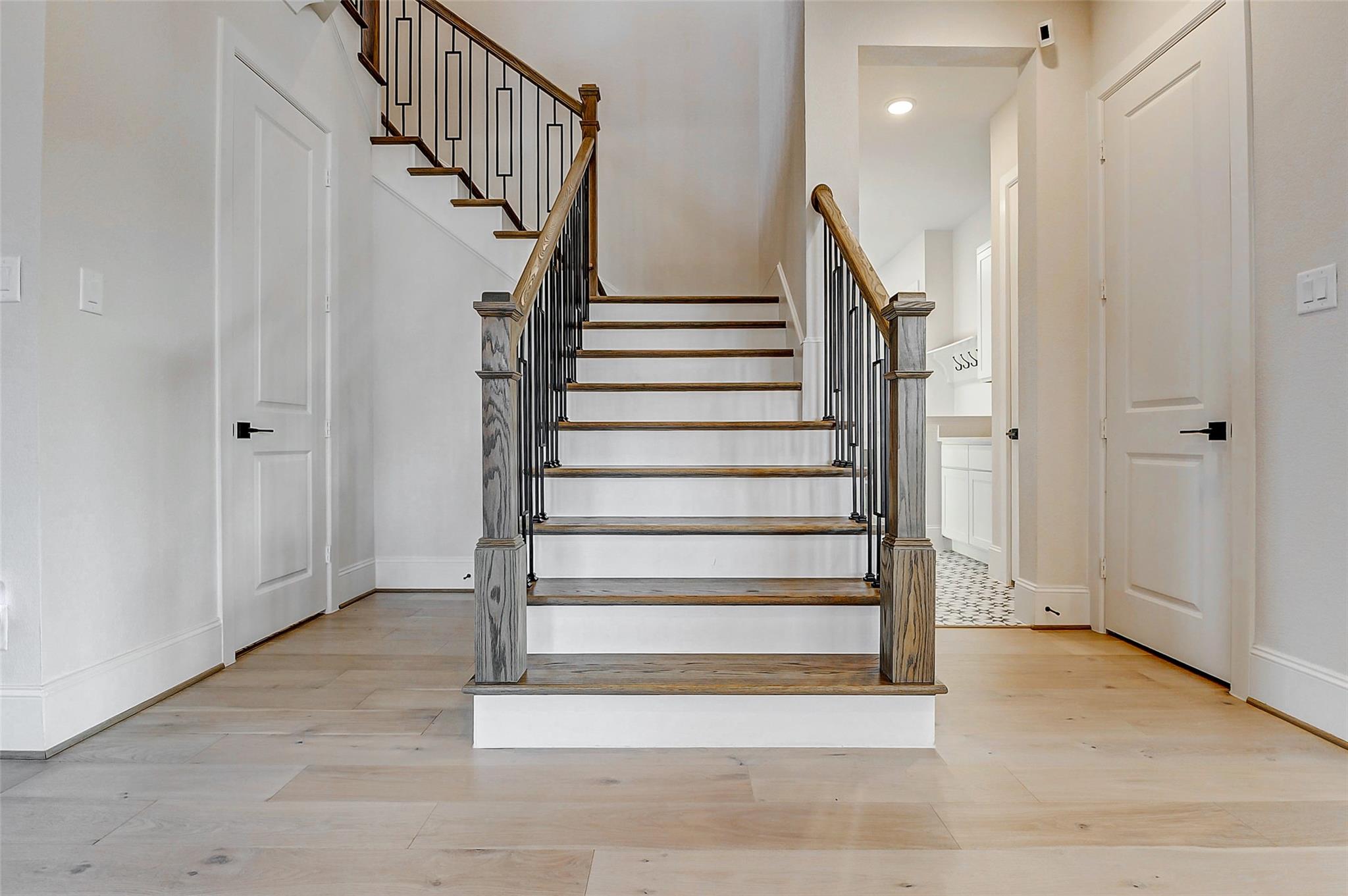 7606 Redwoods Forest Drive