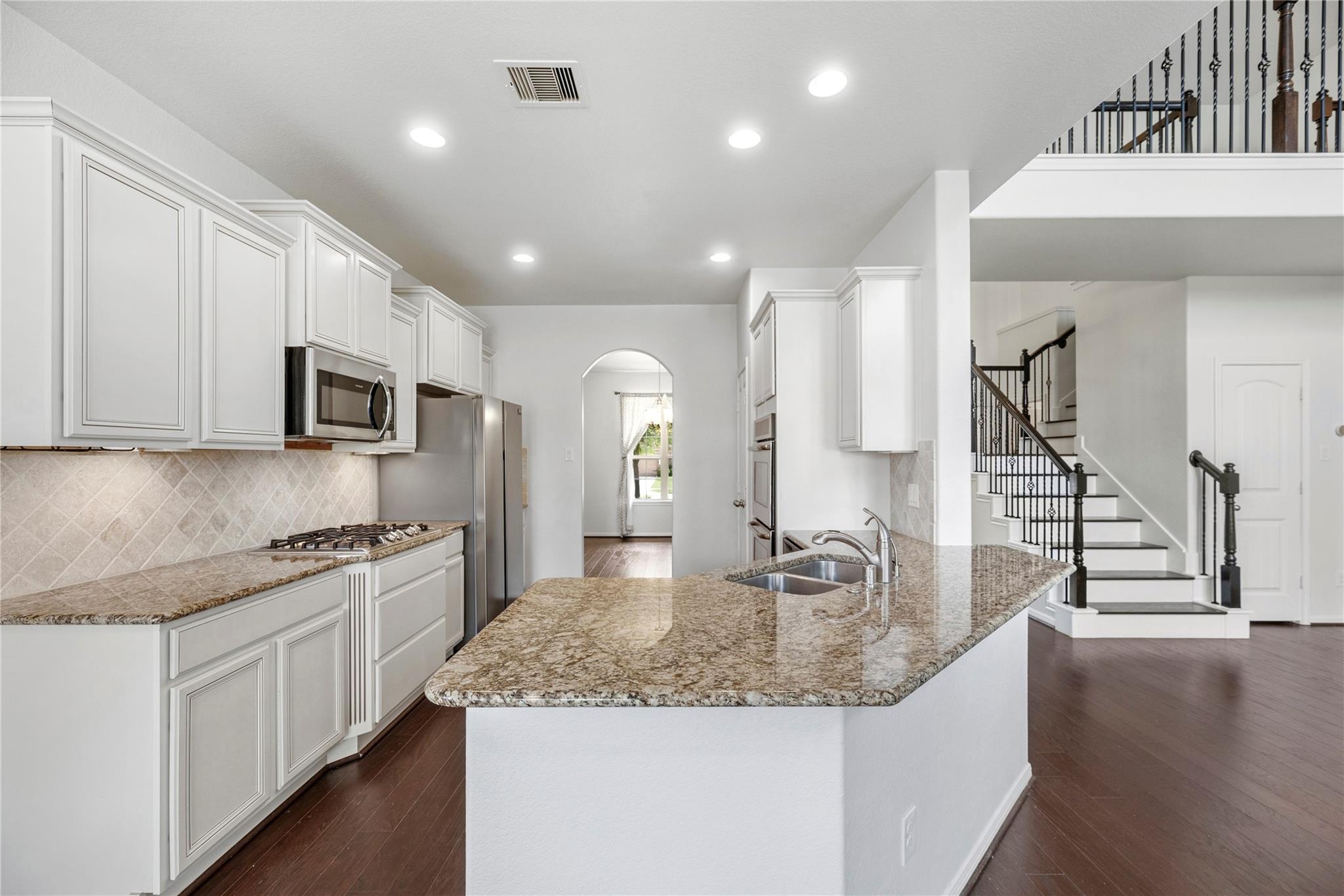 28714 Finke Gorge Drive