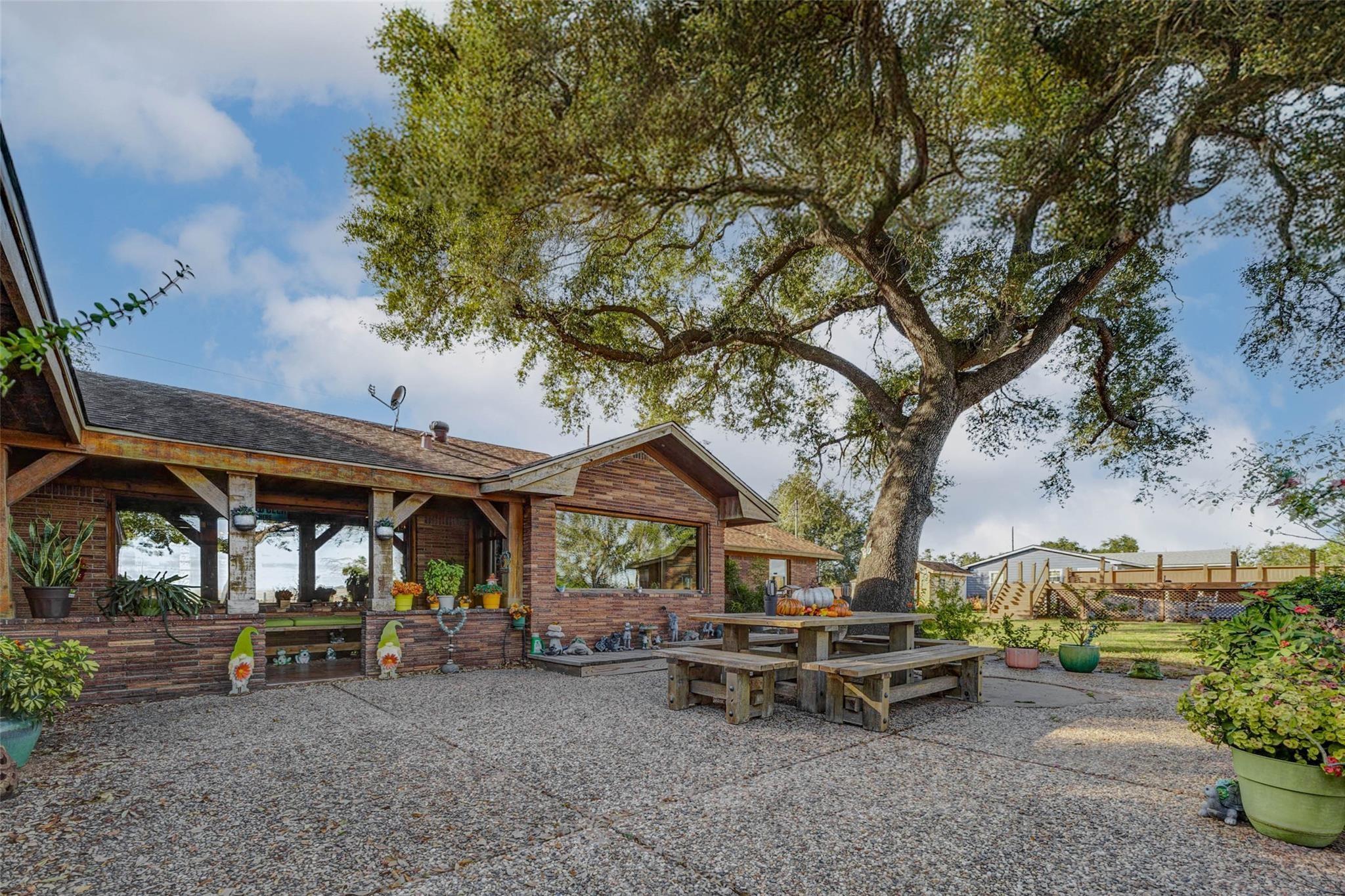 8412 Katy Hockley Road