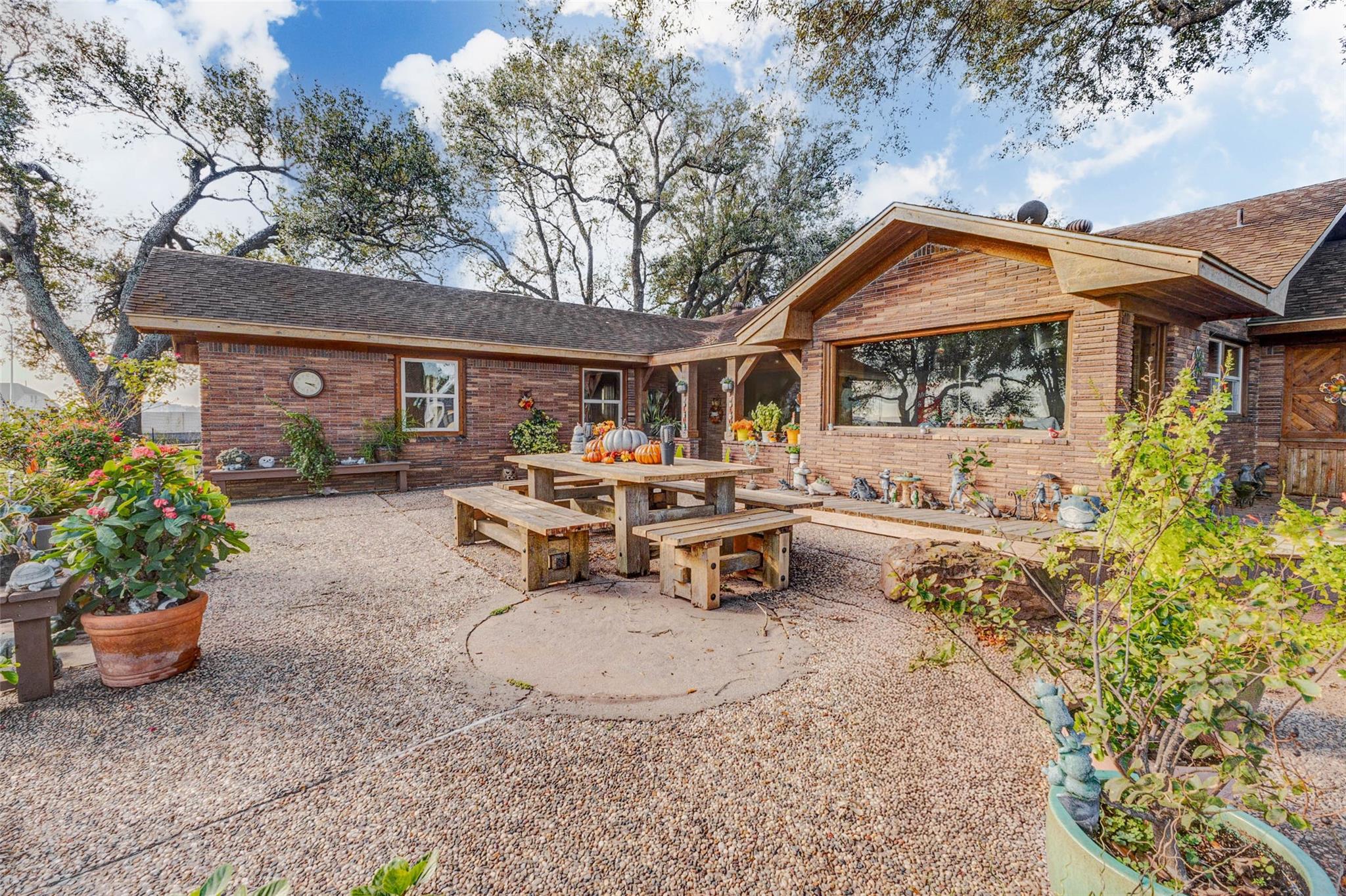 8412 Katy Hockley Road