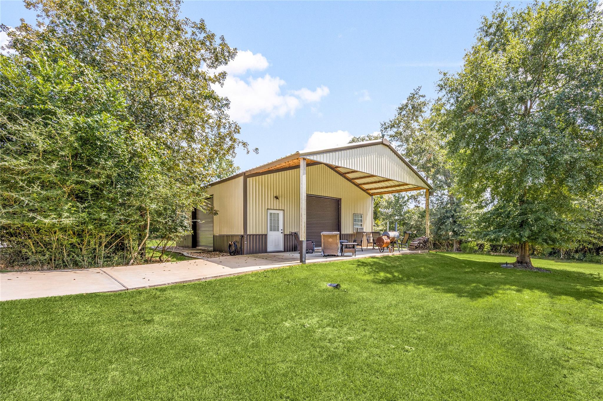 8989 Stone Oak Drive