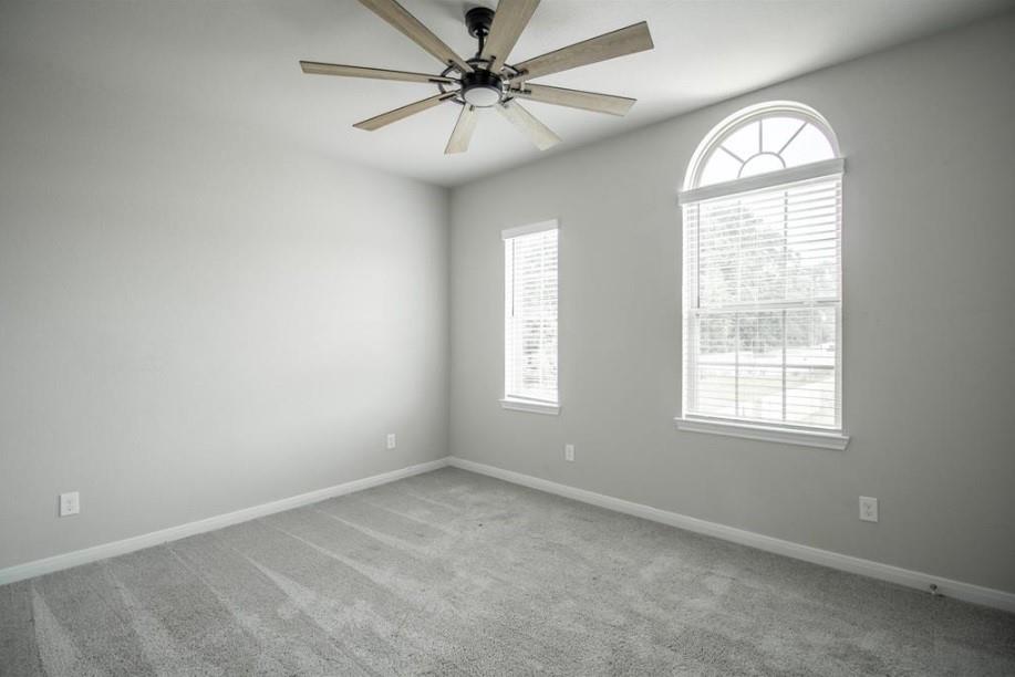 21449 21449 Kings Guild Lane