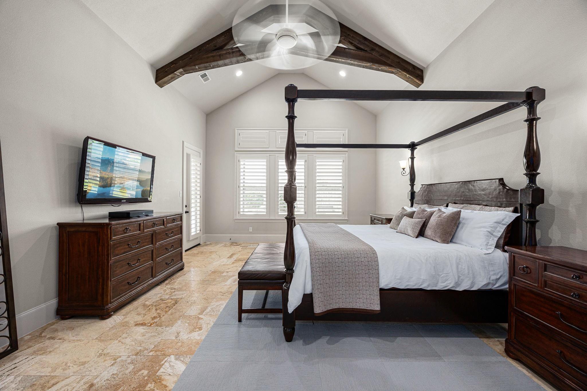 914 Cross Hollow Lane