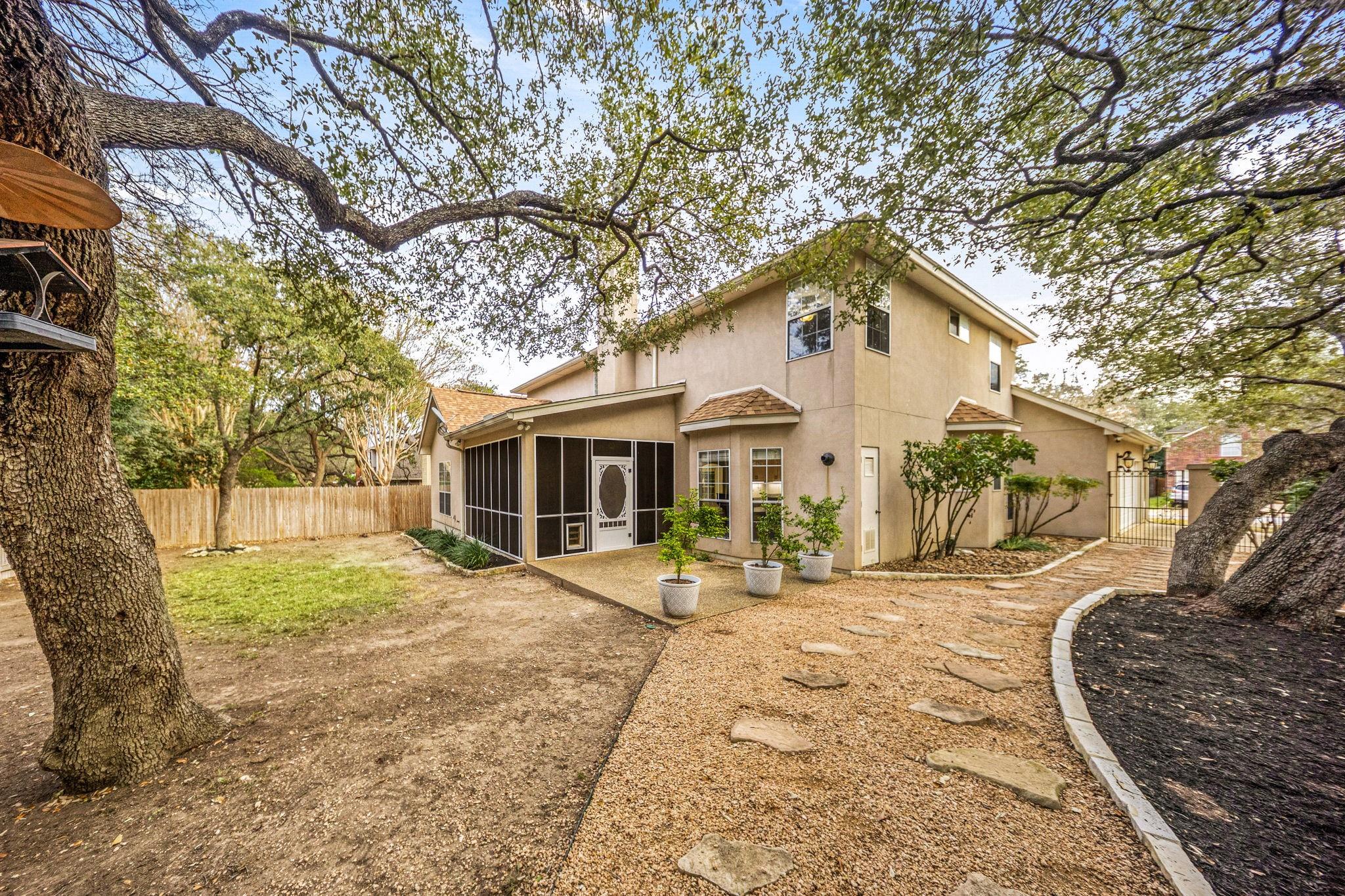 2231 Bentoak Hollow