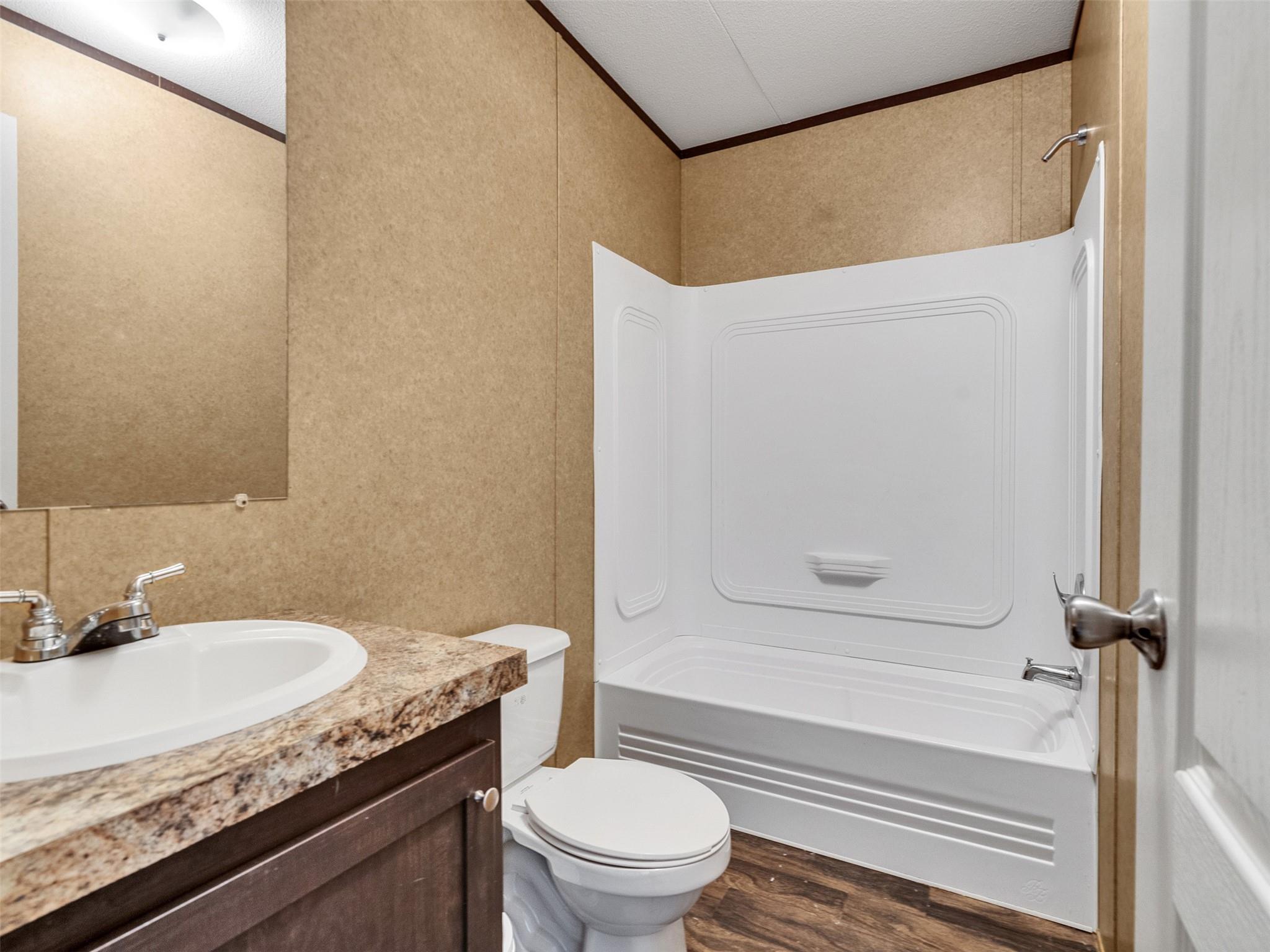 2194 County Road 5017