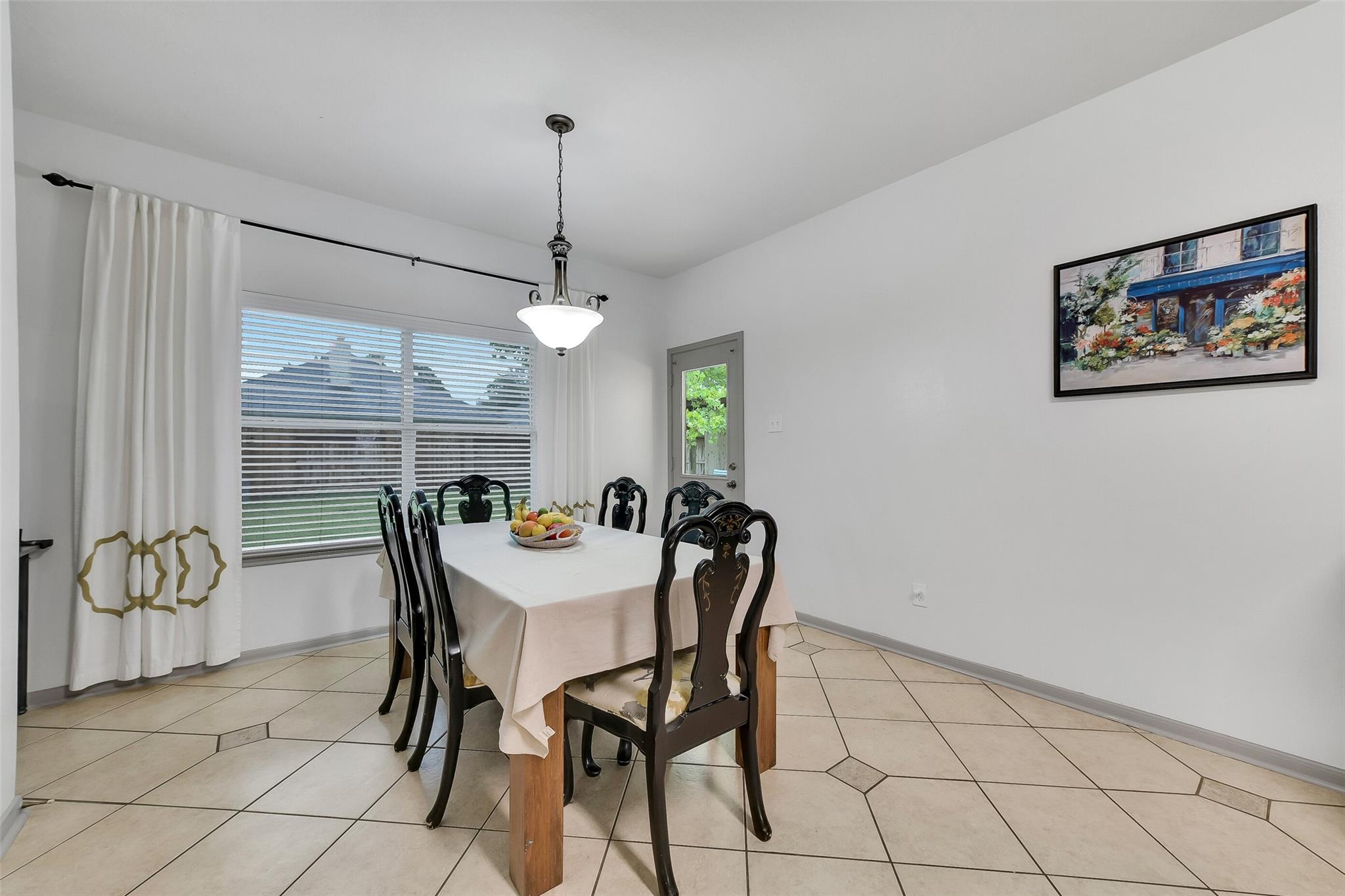1056 Cabot Cove