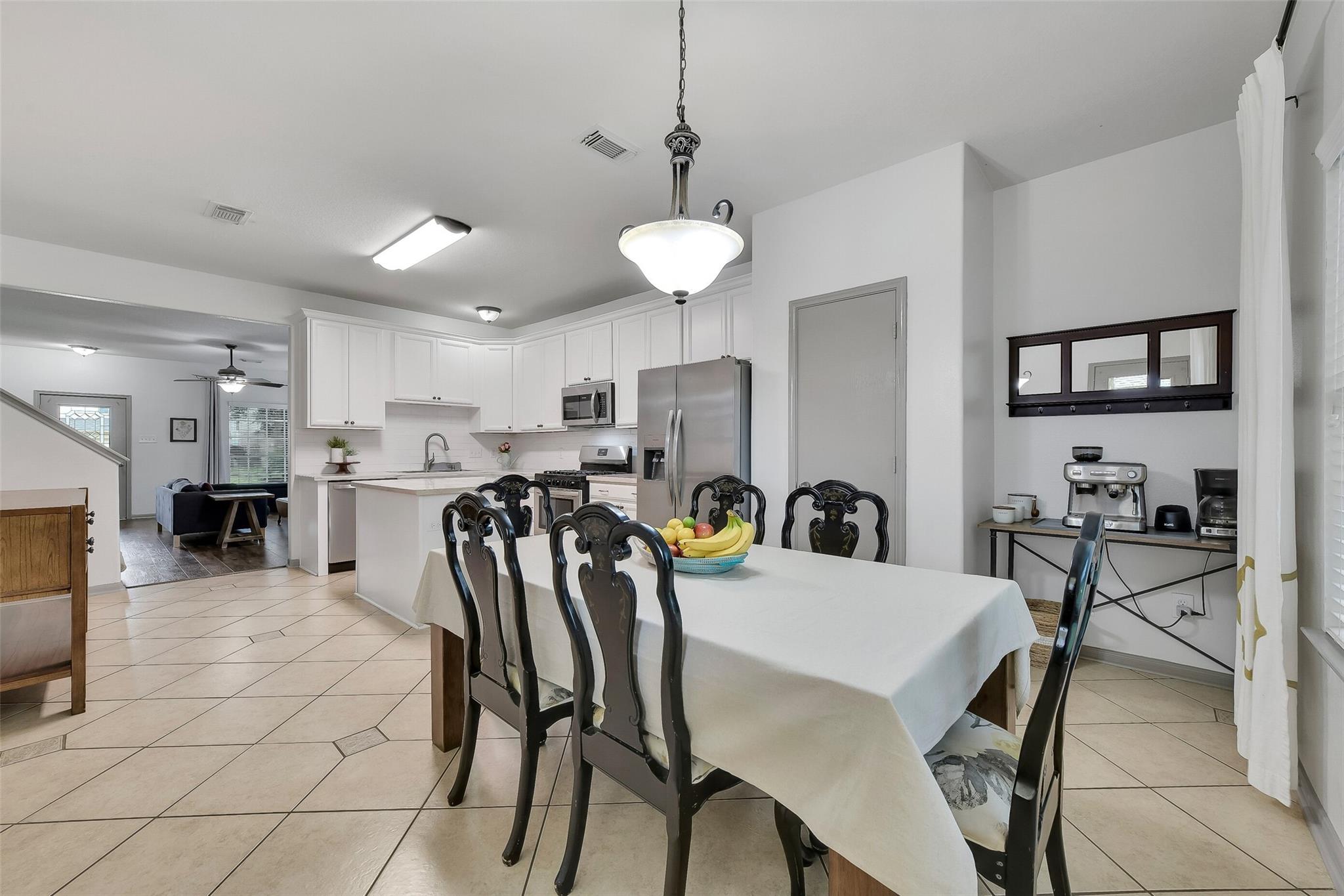 1056 Cabot Cove