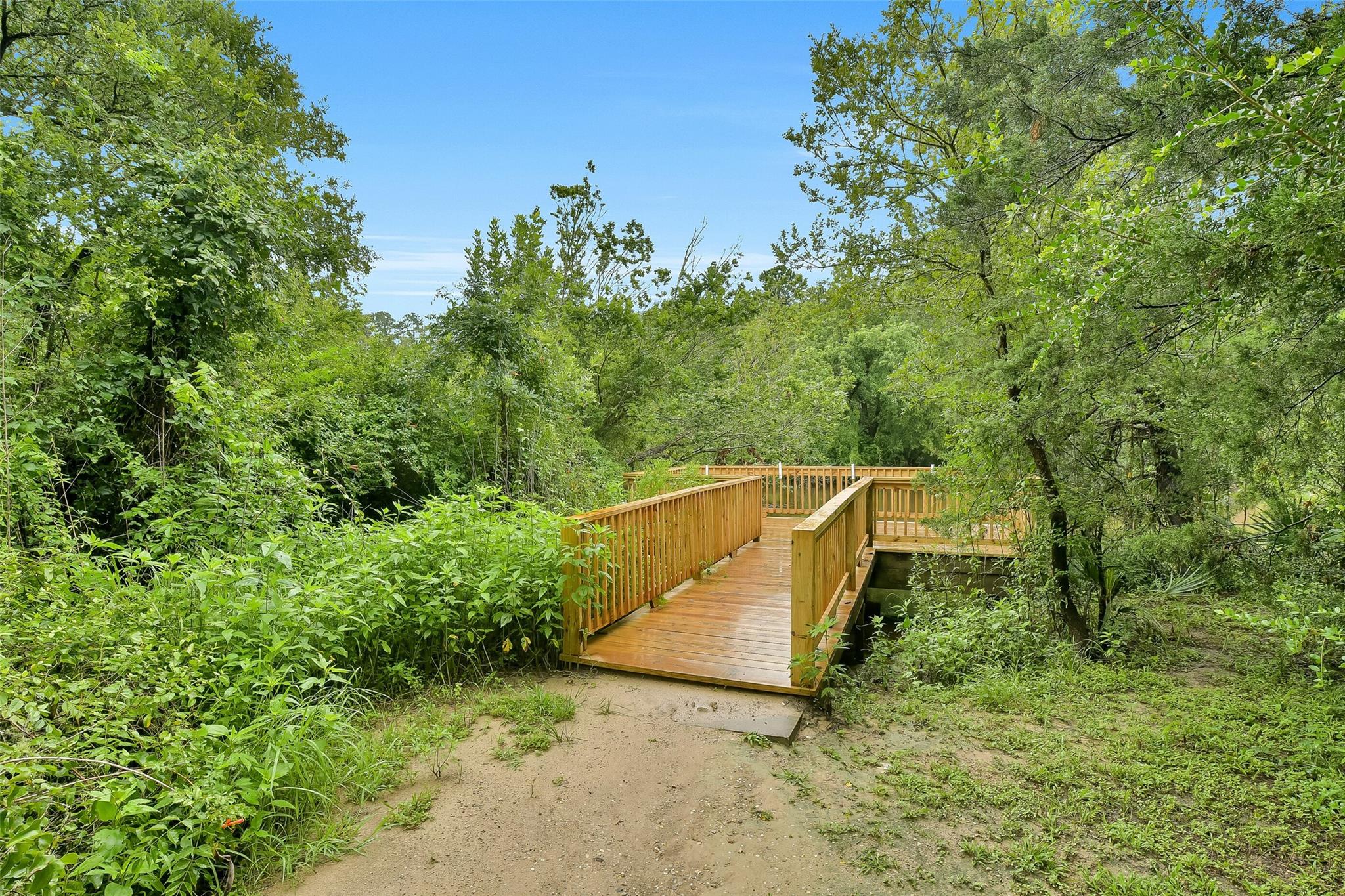 1056 Cabot Cove