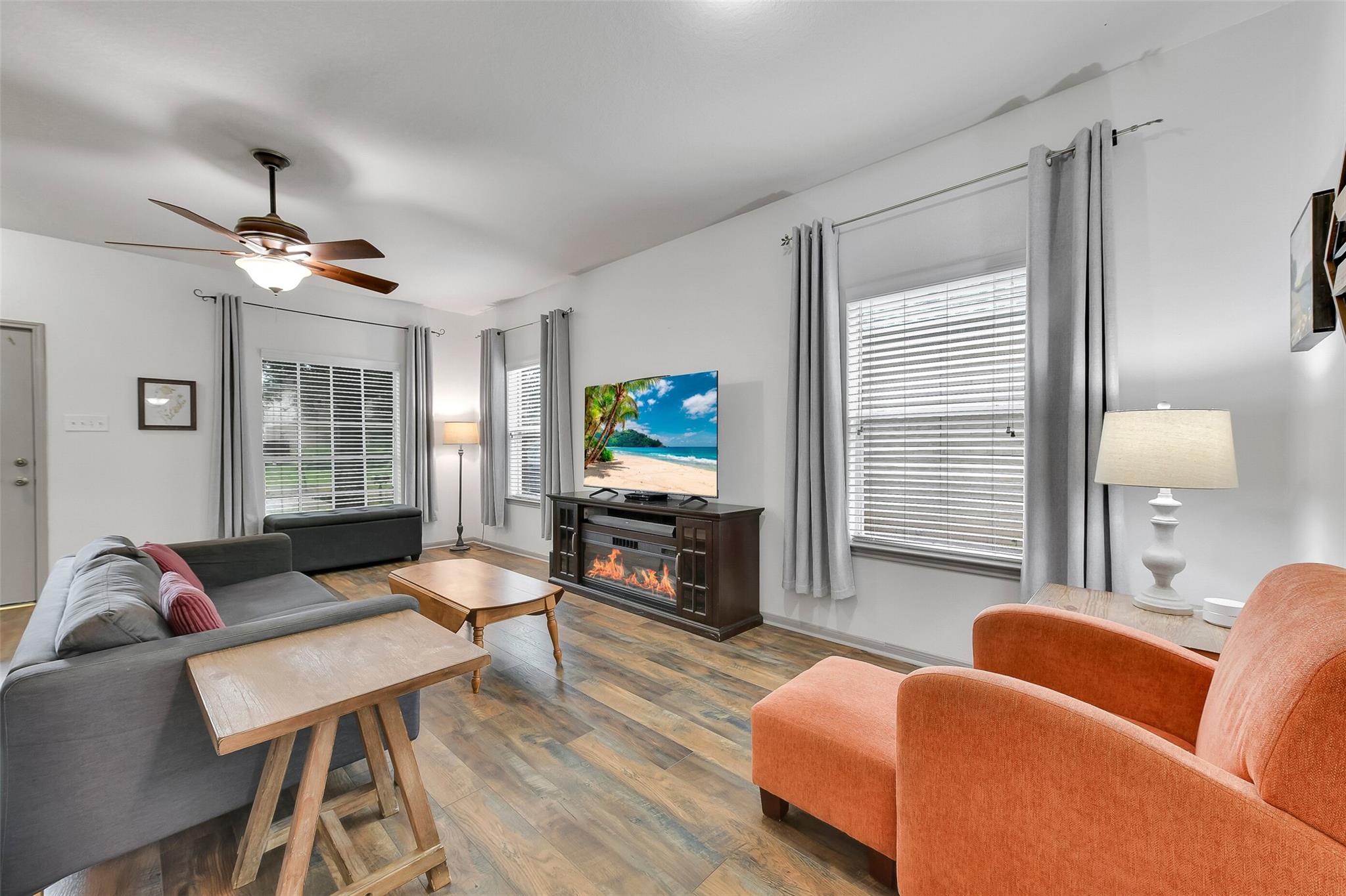 1056 Cabot Cove