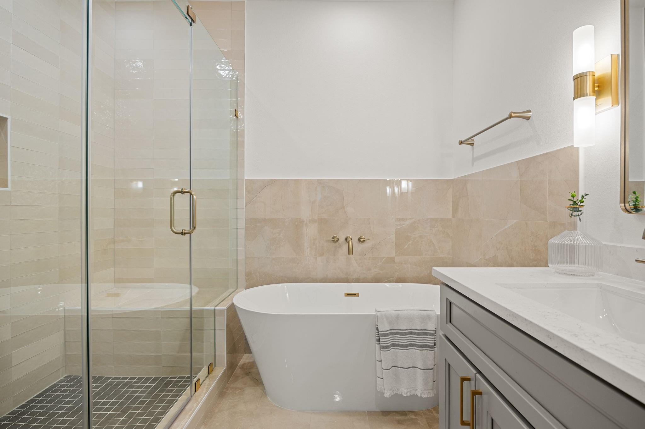 5016 Golden Forest Drive