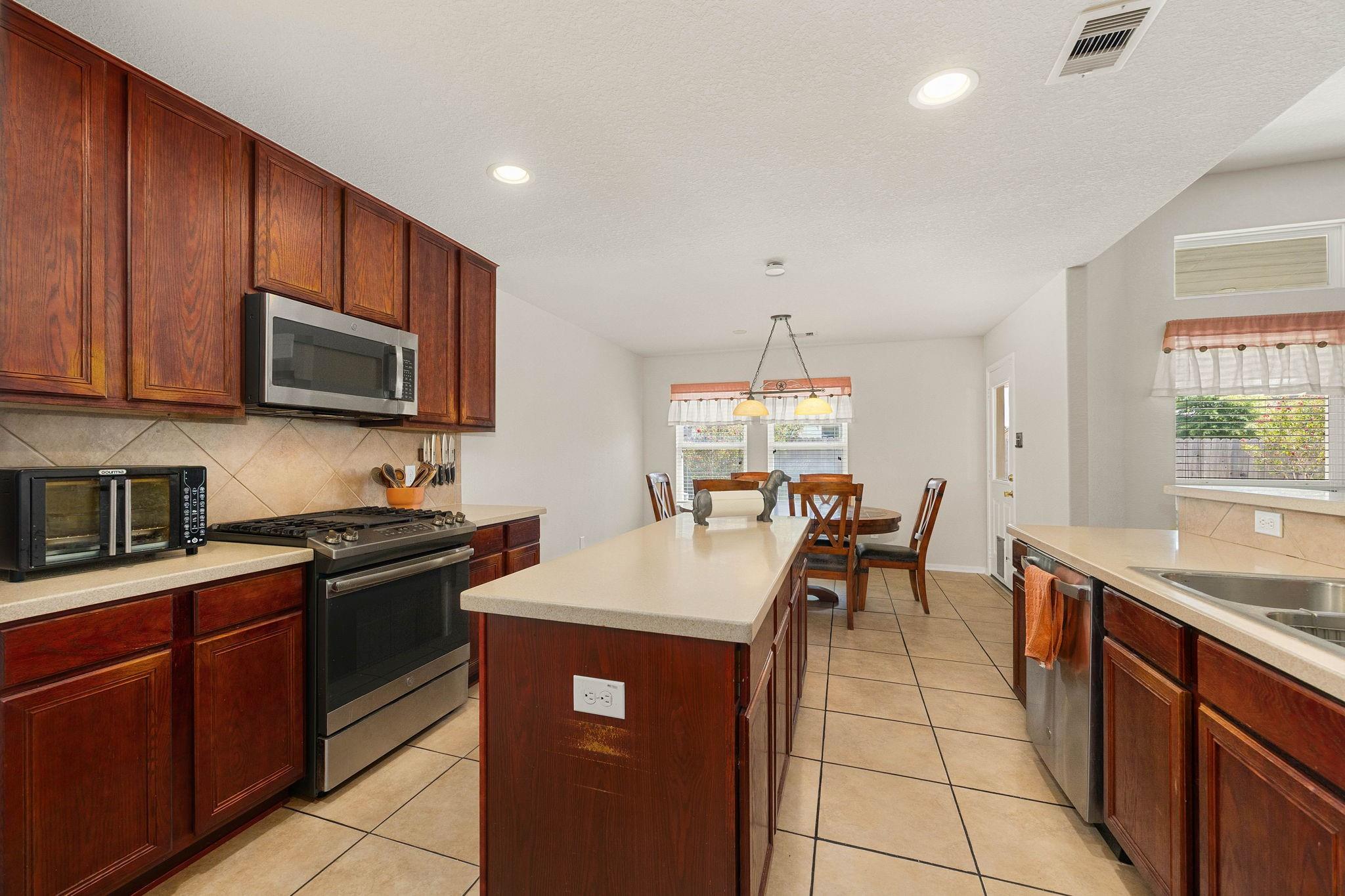 3102 Single Ridge Way