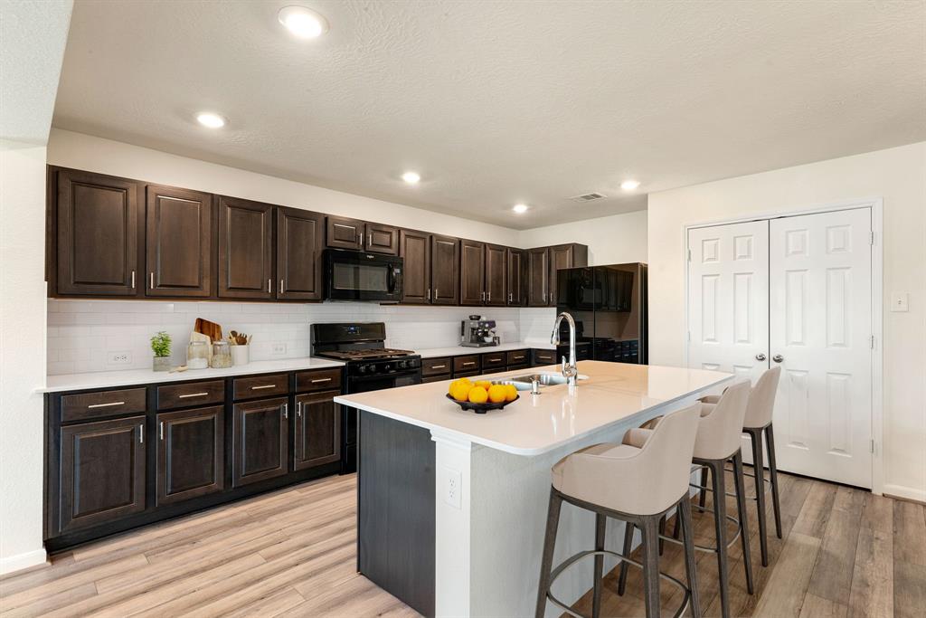 4819 Emerson Manor Drive