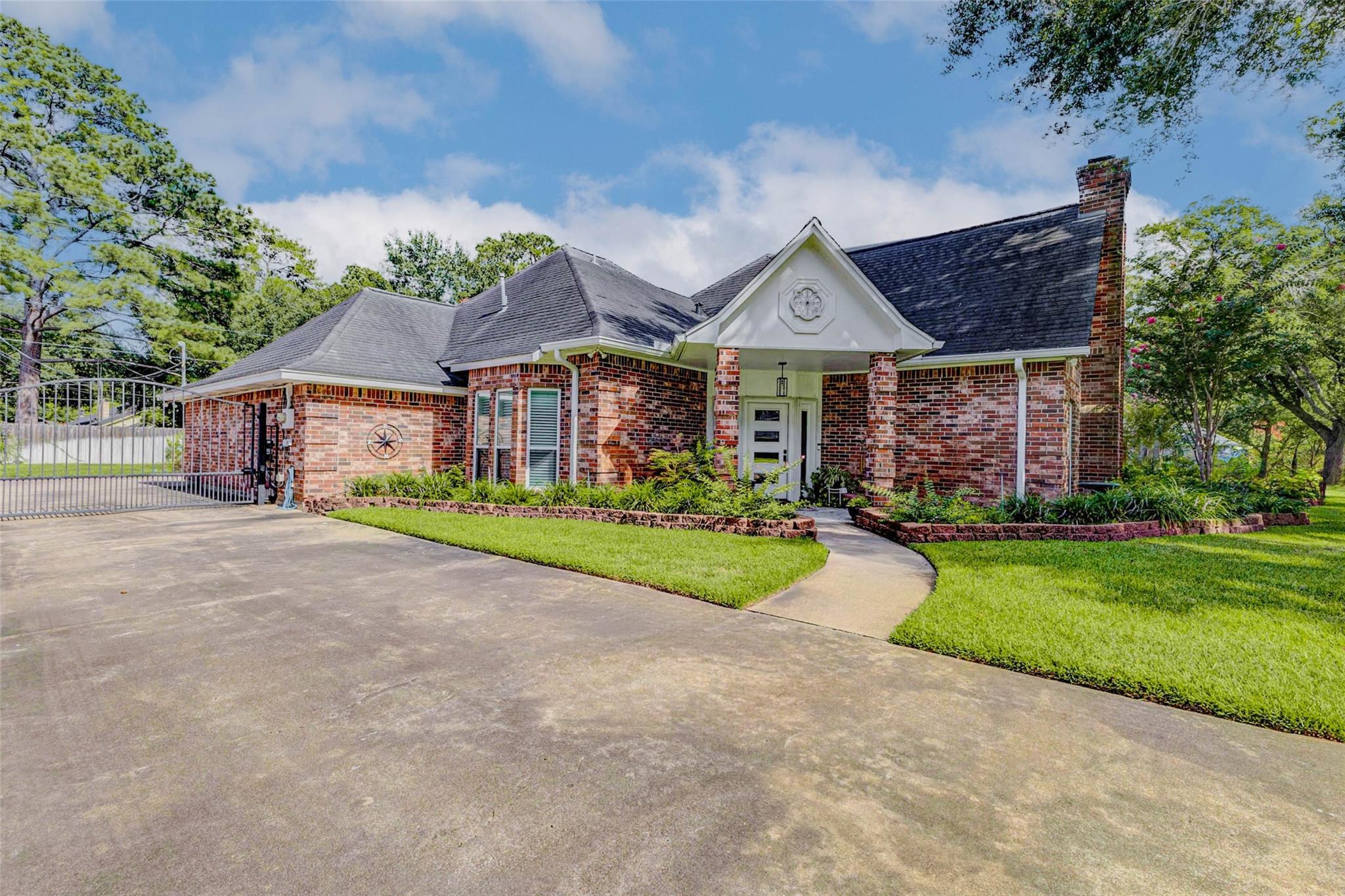 2926 E Elm Circle