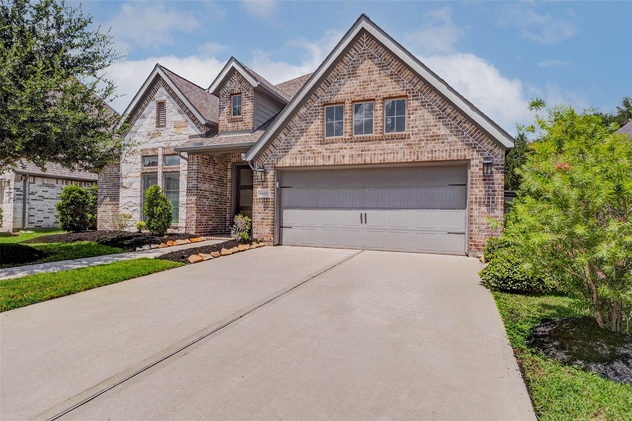1618 Hackberry Heights Drive