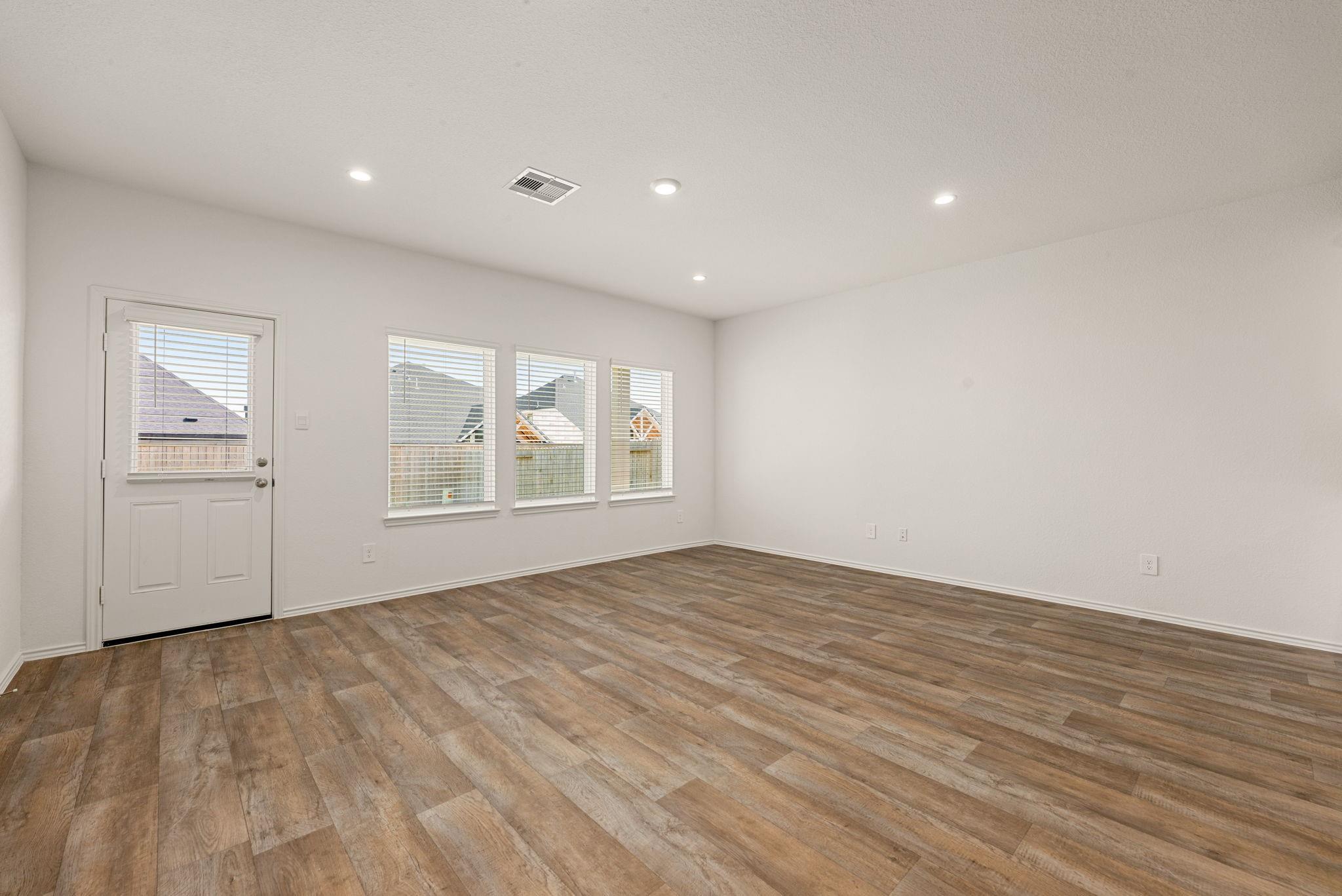 31211 Heddington Lane