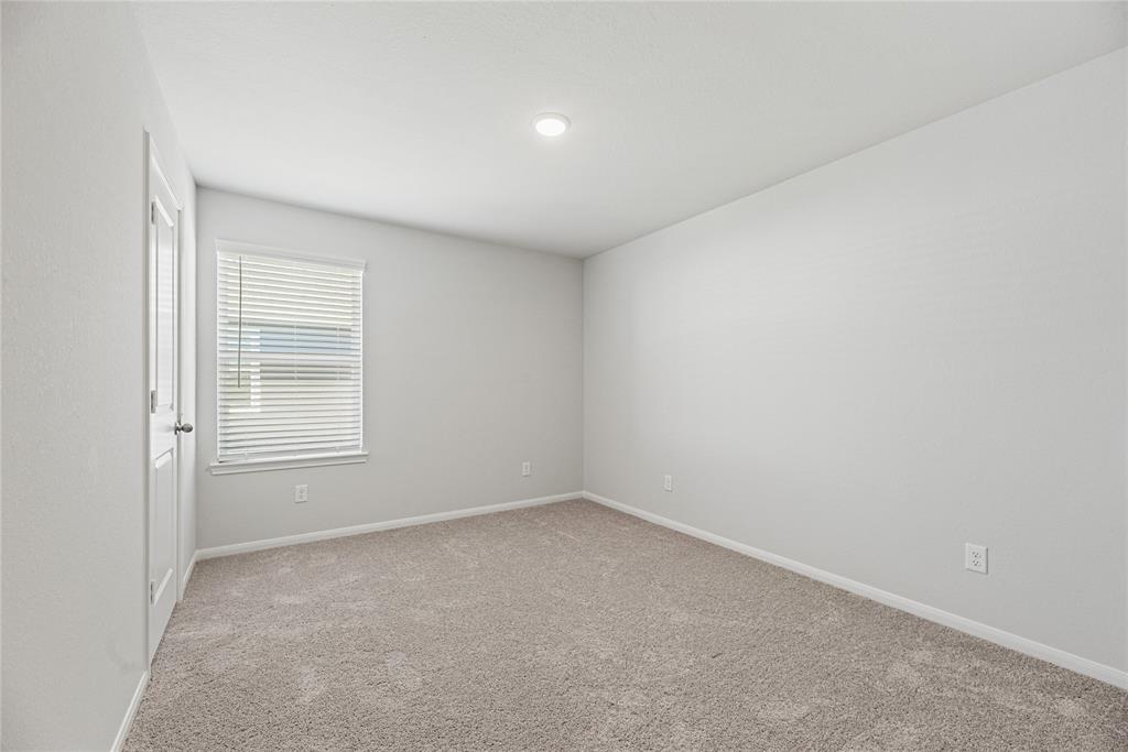 5263 Shallowhurst Lane
