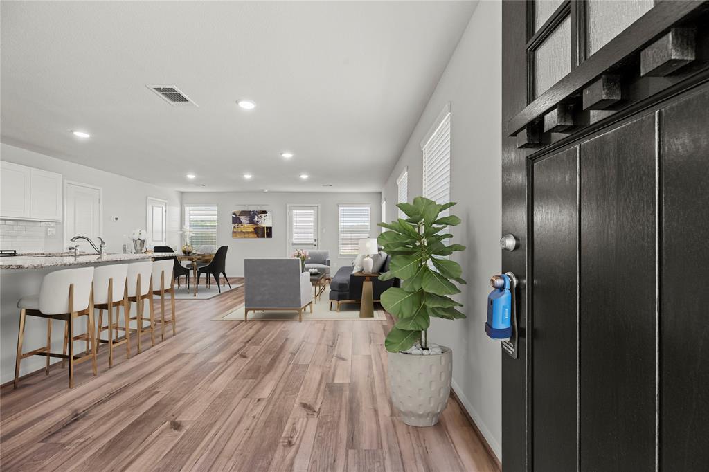 5263 Shallowhurst Lane