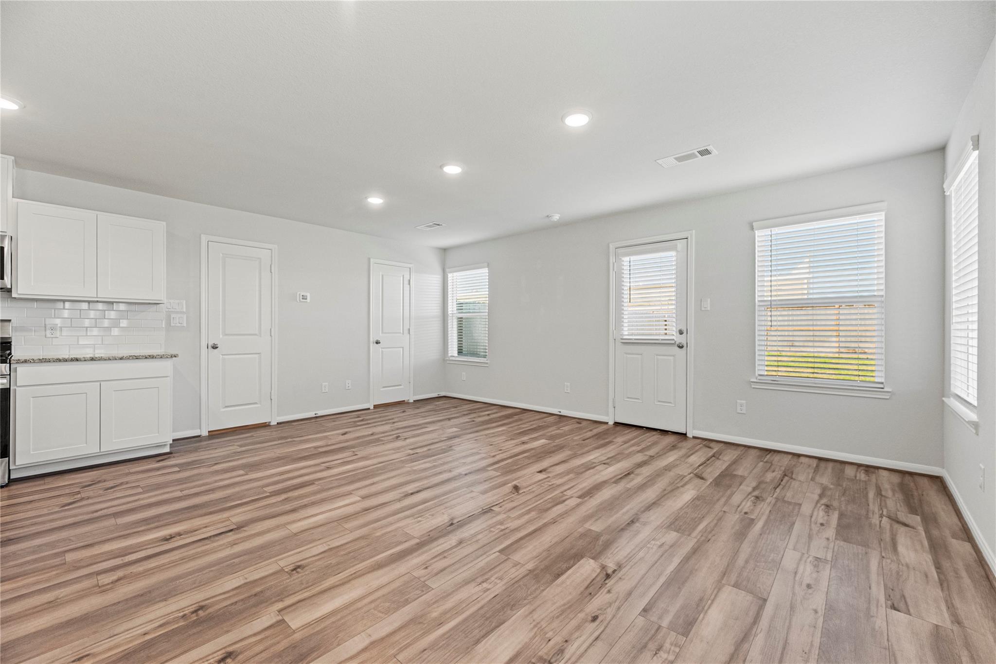 5263 Shallowhurst Lane